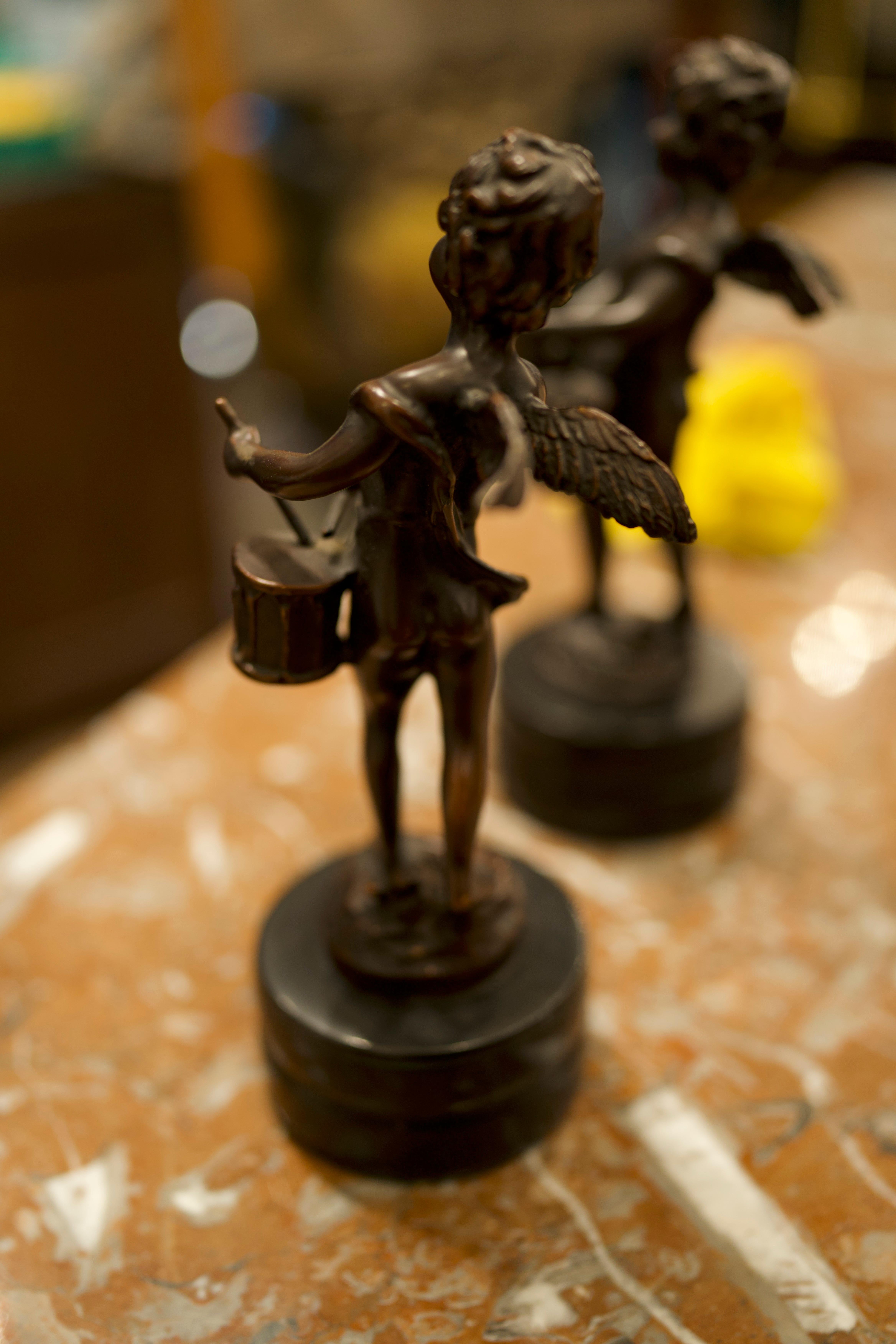 Pair of French Bronze Cherubs Sculptures For Sale 6
