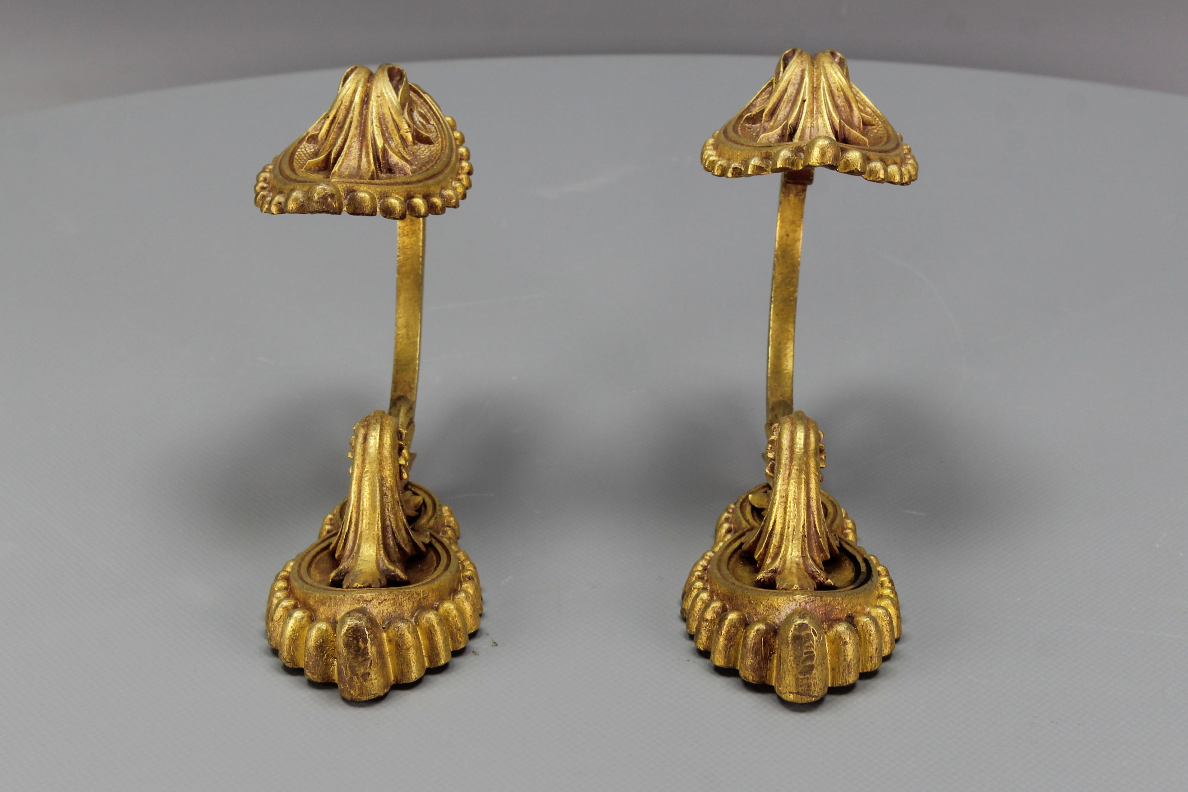 Pair of French Bronze Curtain Tiebacks or Curtain Holders, Early 20th Century For Sale 6