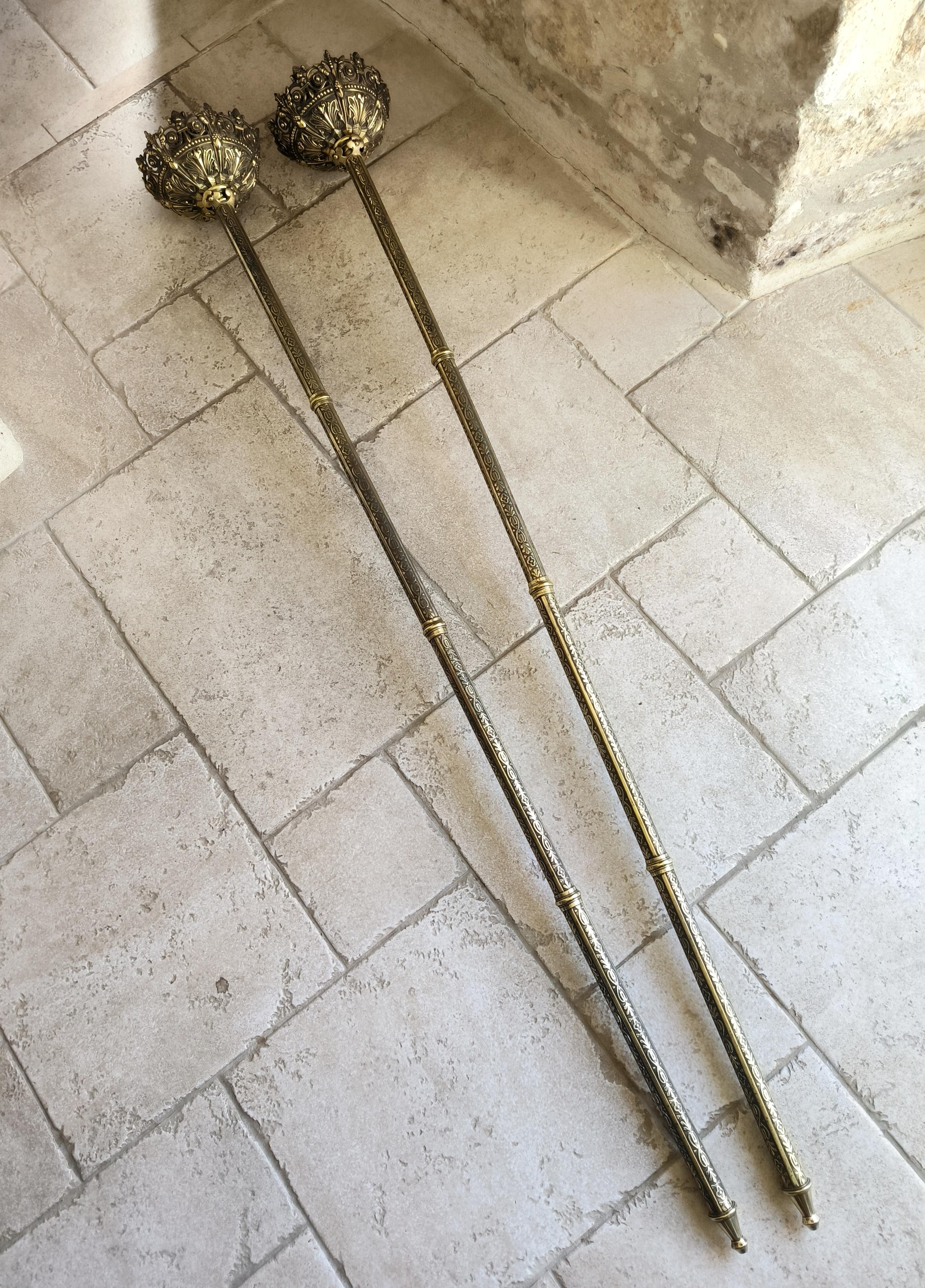 Pareja de antorchas procesionales eclesiásticas francesas de bronce Circa principios del siglo XX en venta 5