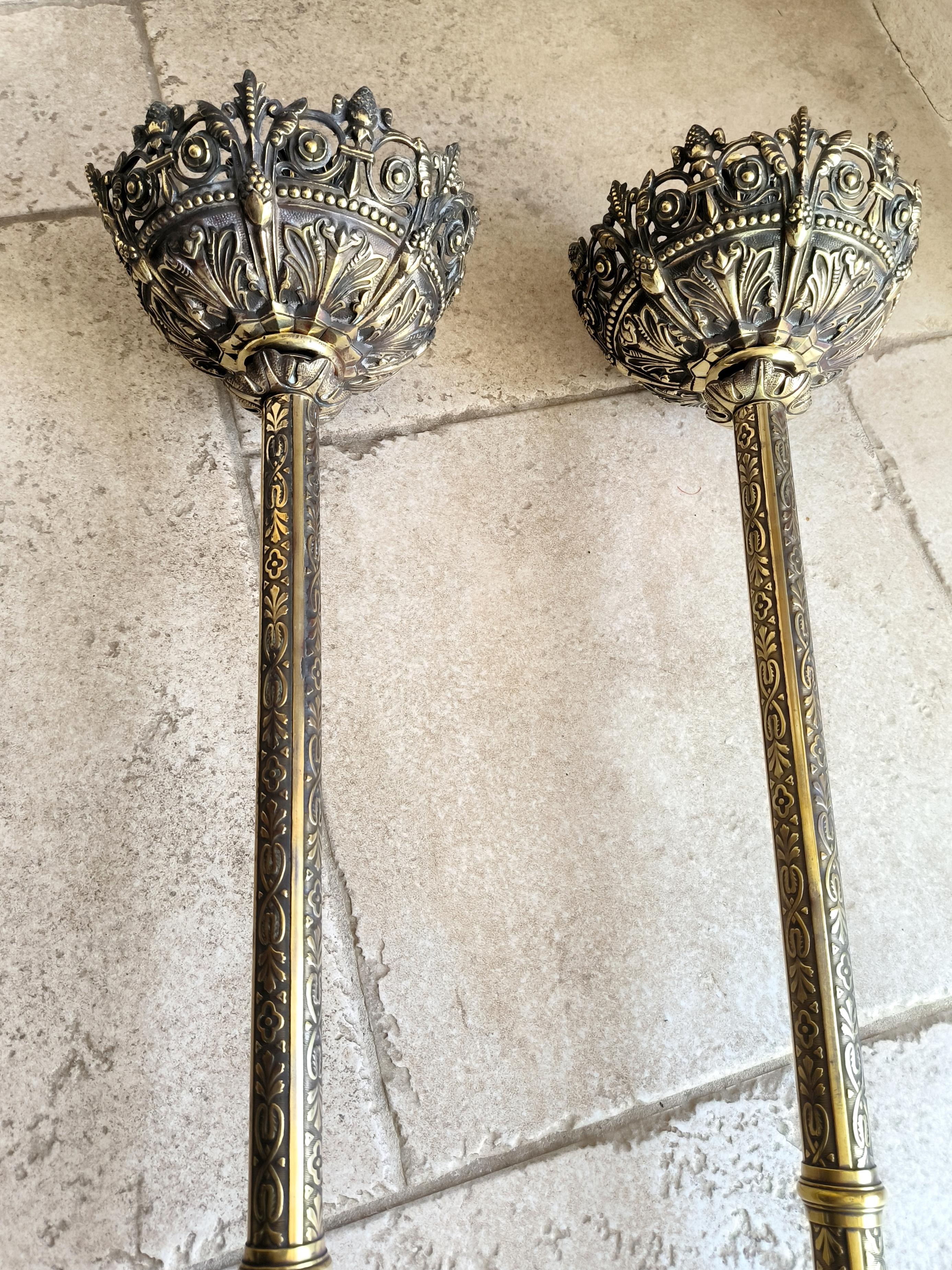 Pareja de antorchas procesionales eclesiásticas francesas de bronce Circa principios del siglo XX en venta 5