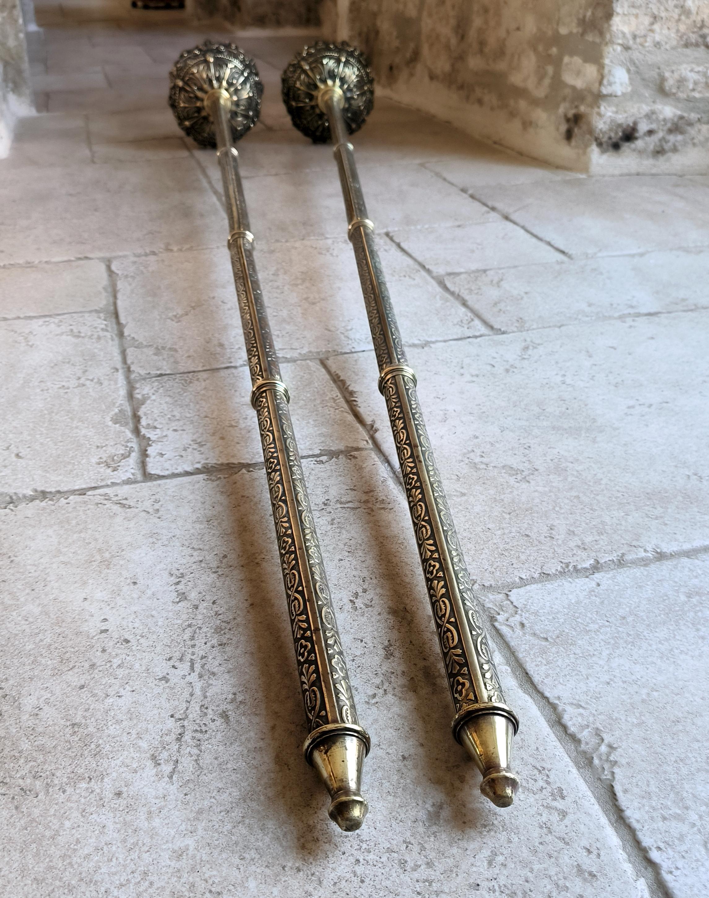 Pareja de antorchas procesionales eclesiásticas francesas de bronce Circa principios del siglo XX en venta 1