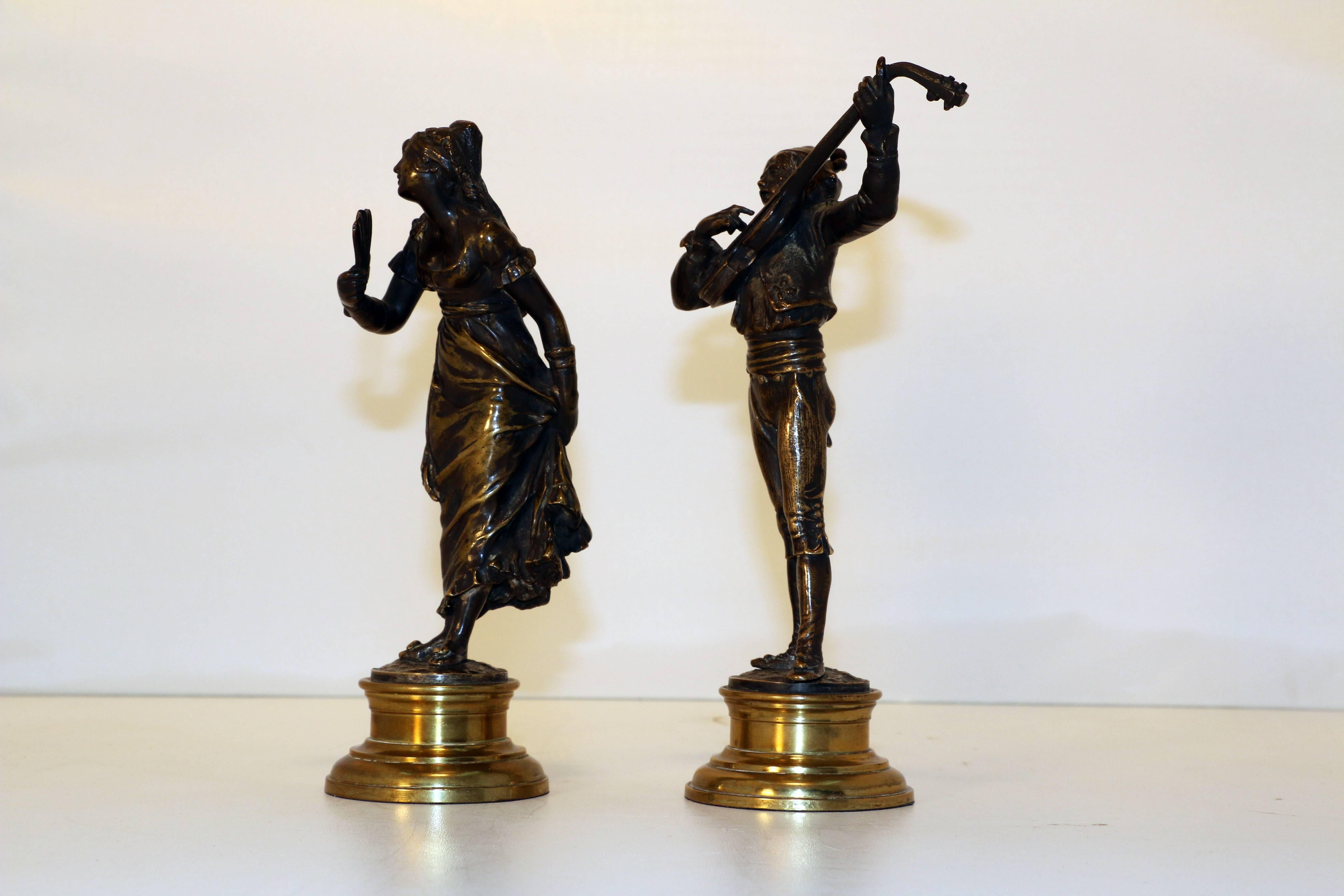 Paire de figurines françaises en bronze Bon état - En vente à Montreal, QC