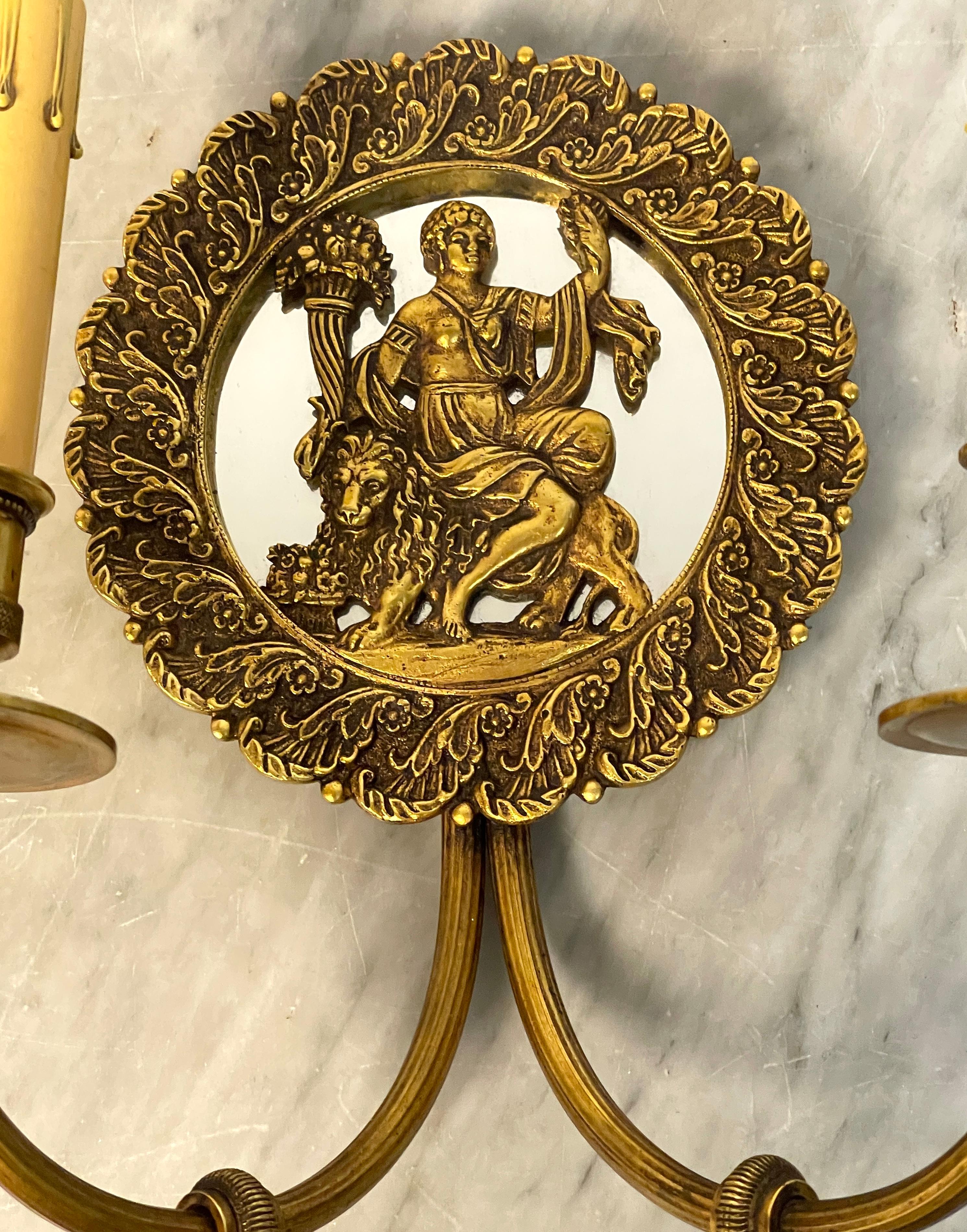 Par de Medallones Franceses de Bronce y Espejo 'América y Europa  Apliques de pared en venta 1