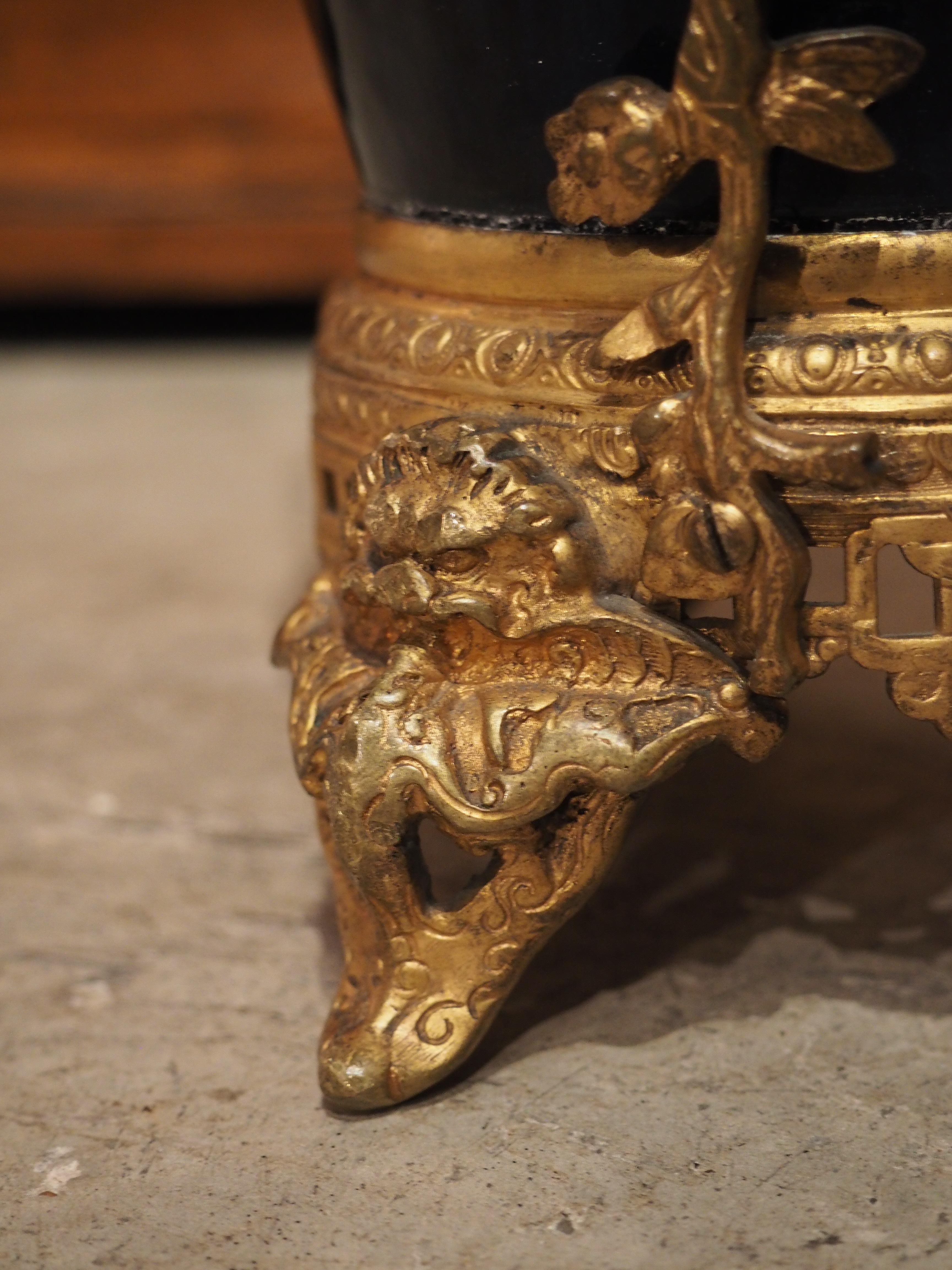 Paire de vases barbotine français montés sur bronze, Montigny Sur Loing, vers 1860 7