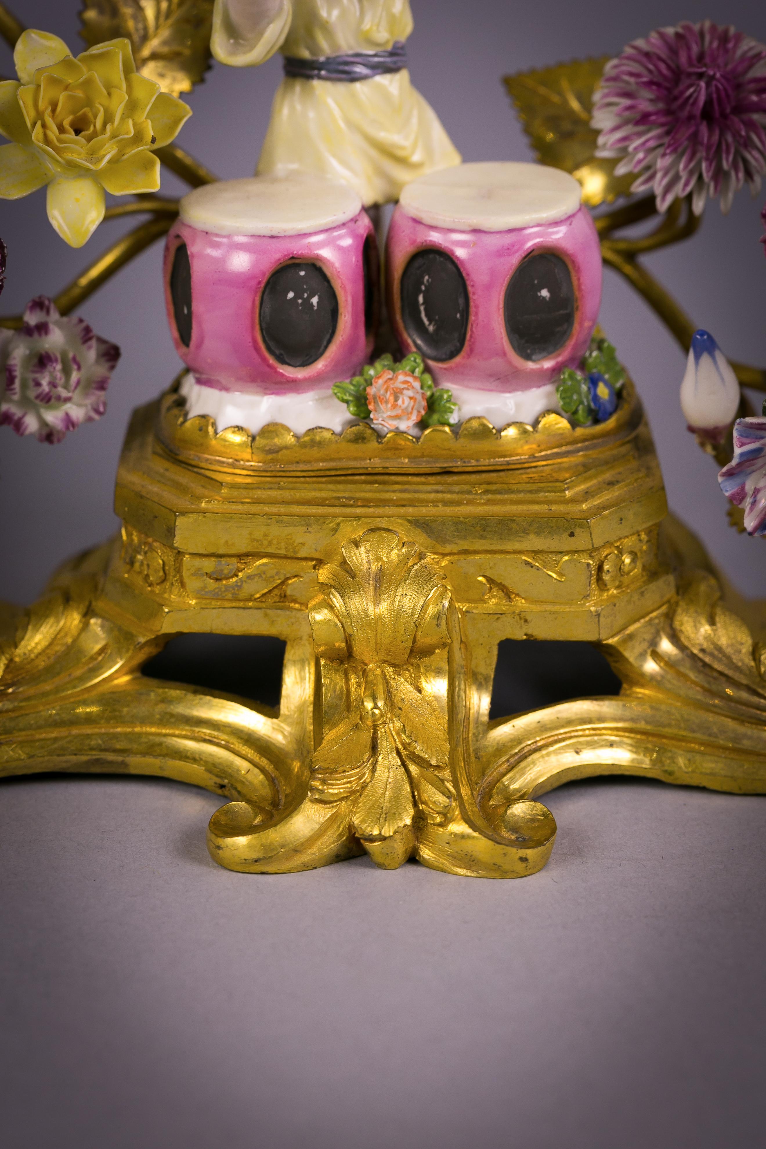 Coppia di bruciatori d'incenso figurativi francesi montati in bronzo, 1860 circa in vendita 3