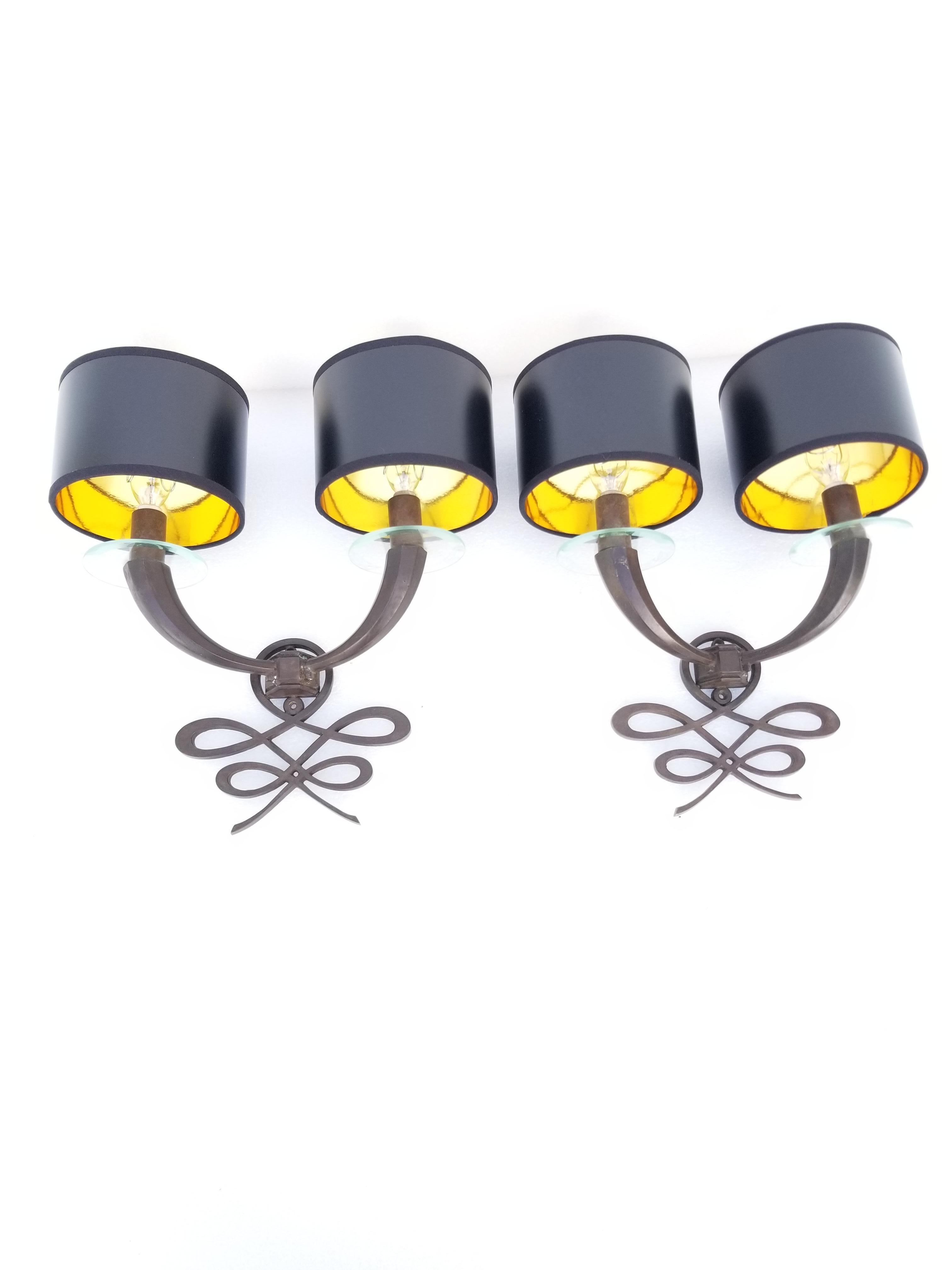 Bronzo Coppia di applique francesi in bronzo in stile Leleu, 2 coppie disponibili in vendita