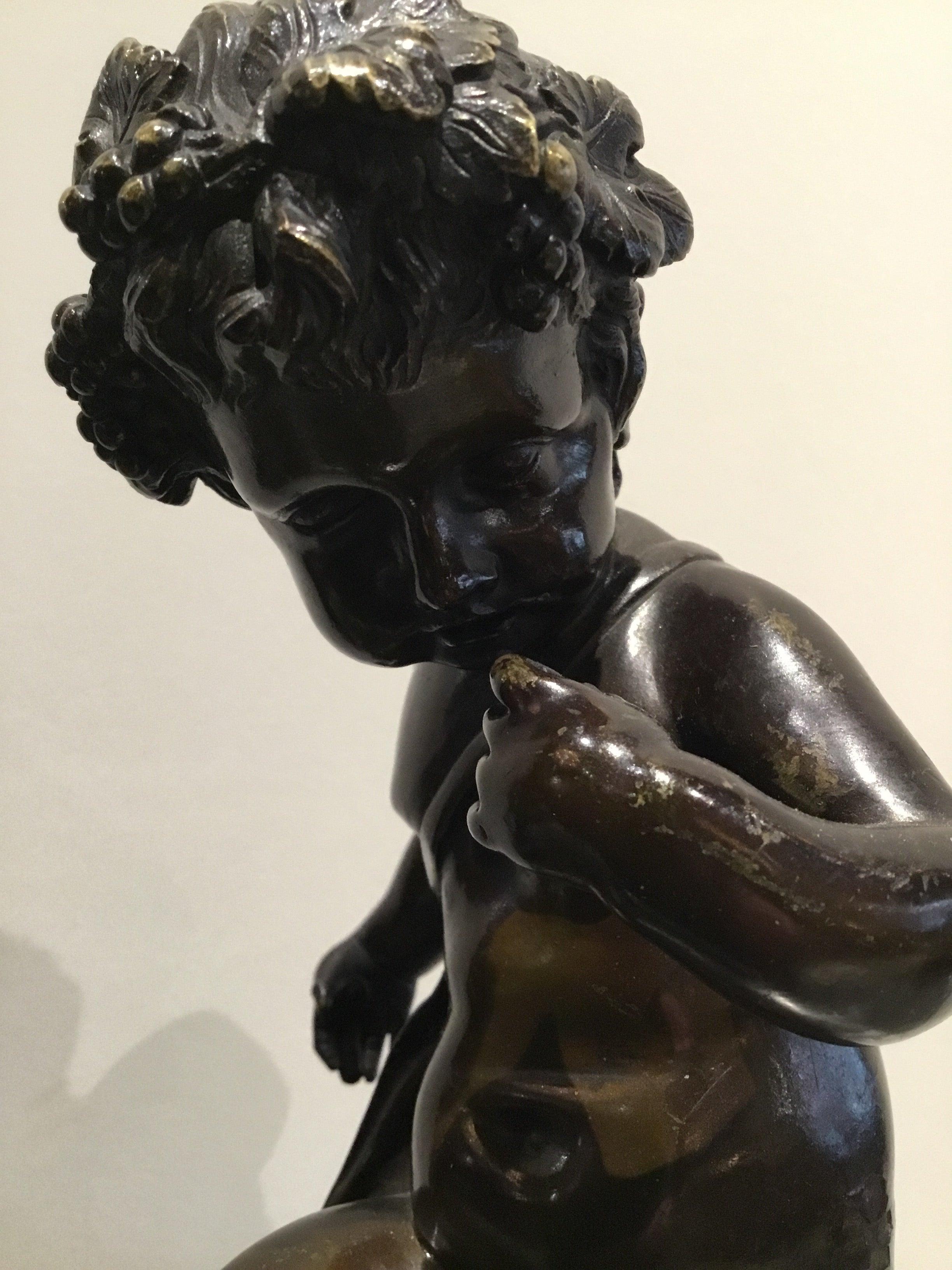 Coppia di sculture francesi in bronzo raffiguranti una ninfa e un satiro, firmate 