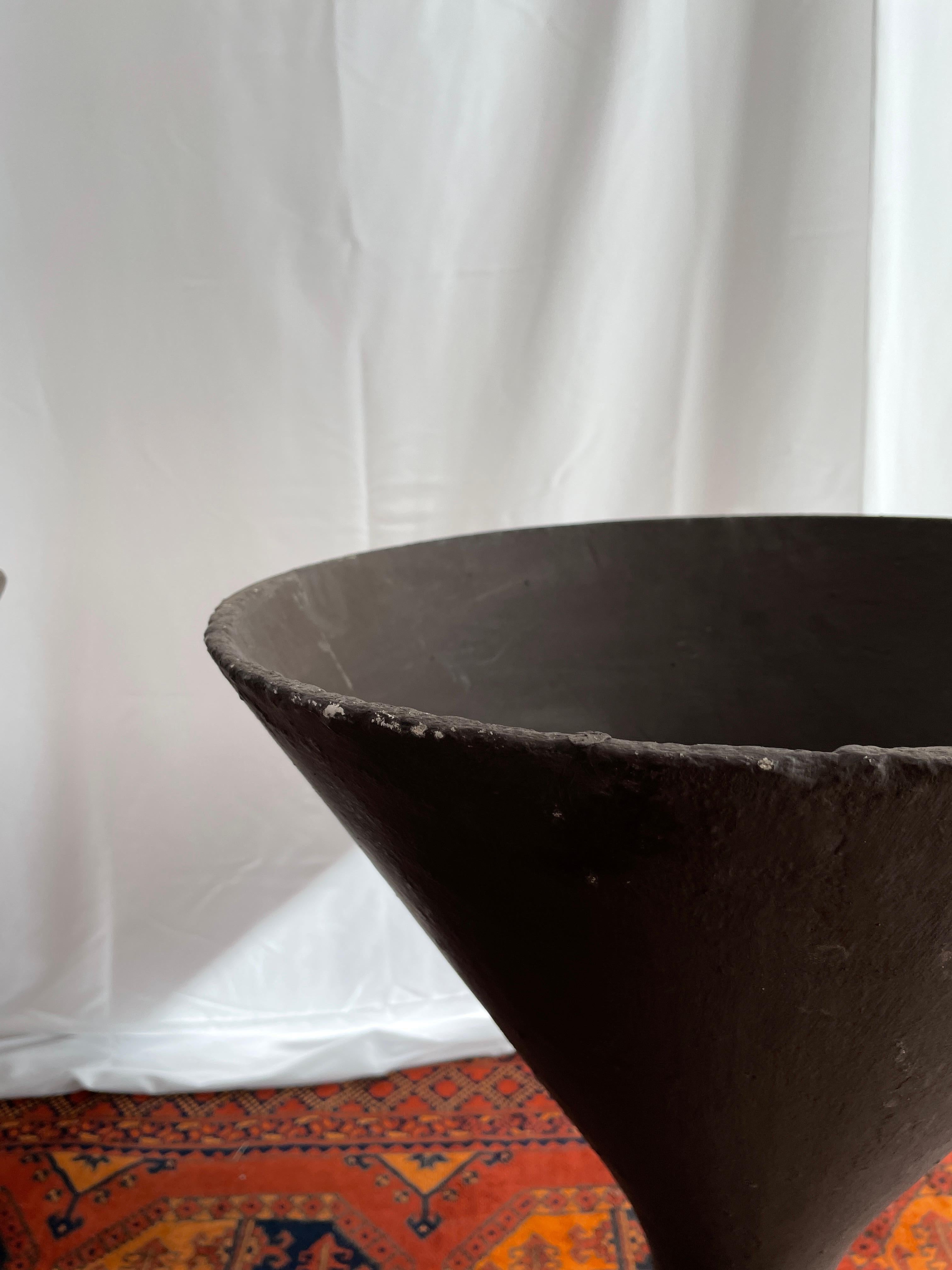 Cement Pair of French Brown Diabolo Planter by Willy Guhl and Anton Bee for Eternit For Sale