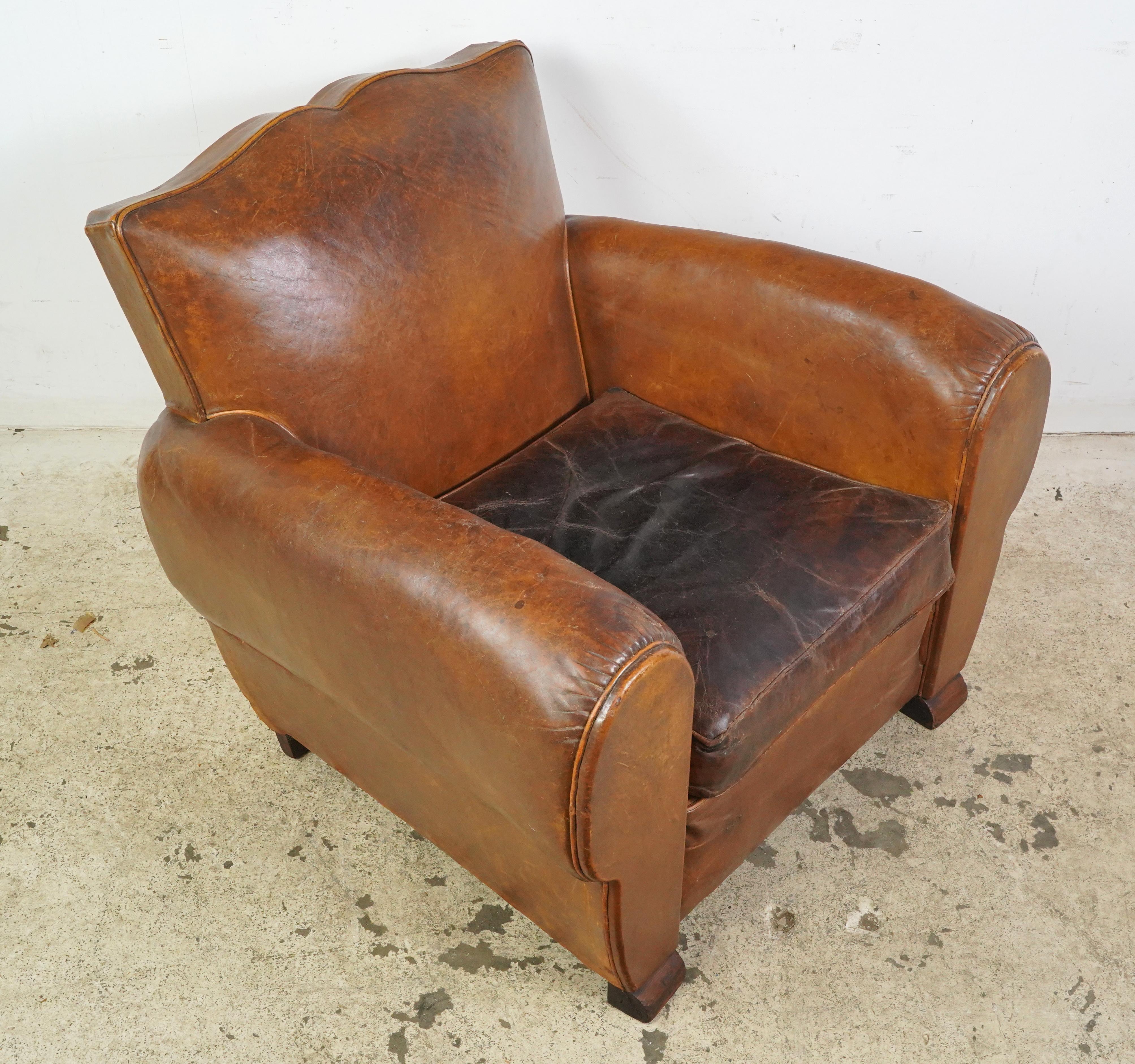 20th Century Pair of French Brown Leather Moustache Club Chairs For Sale
