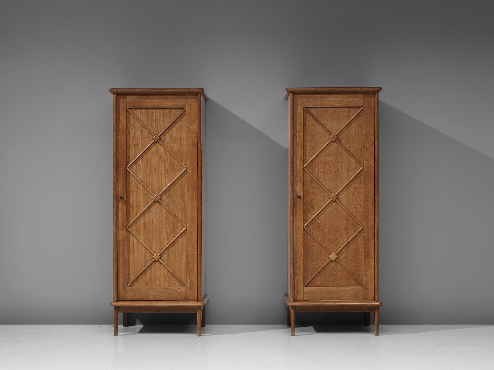 Pair of French Cabinets in Oak, 1960s In Good Condition In Waalwijk, NL
