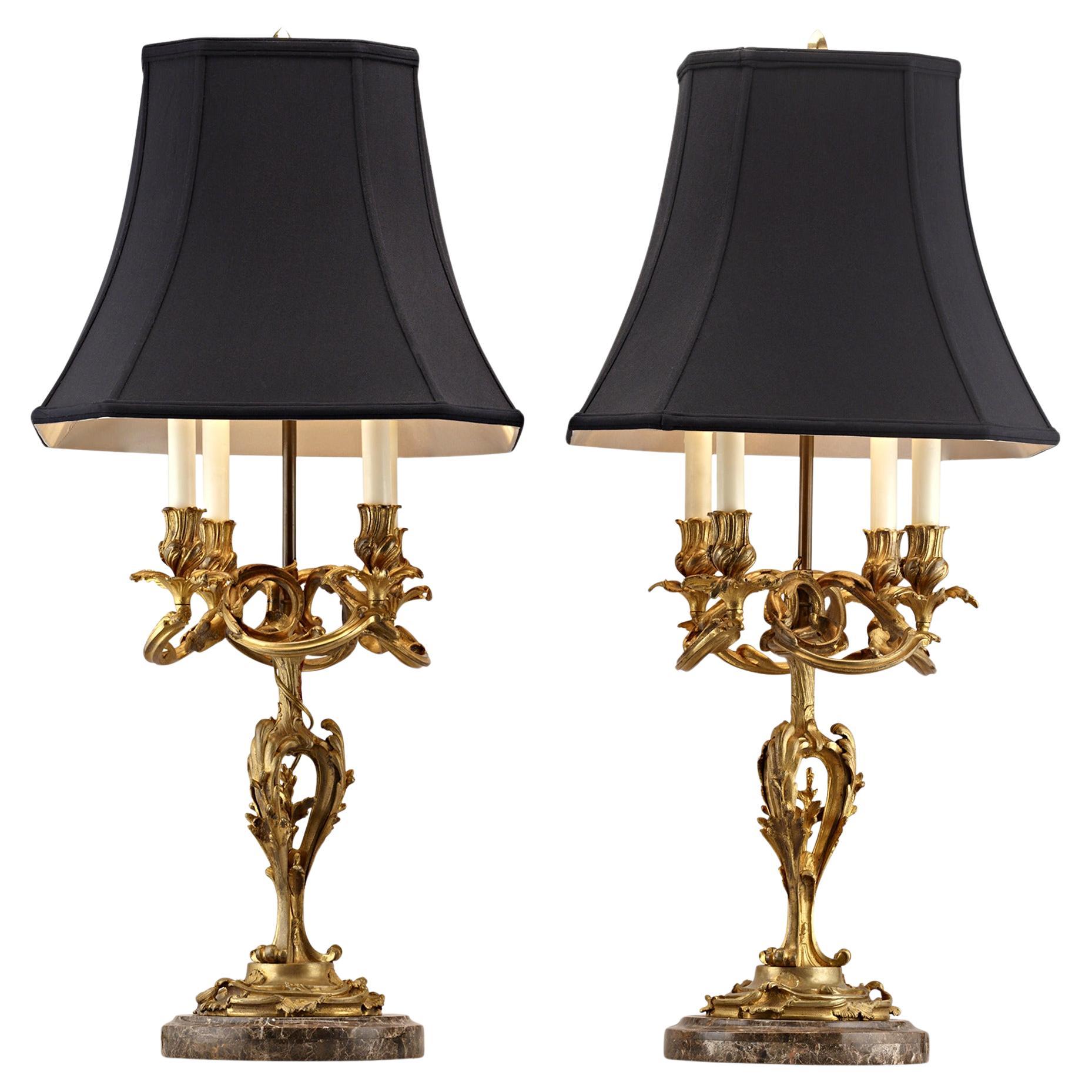 Coppia di lampade francesi a forma di candelabro