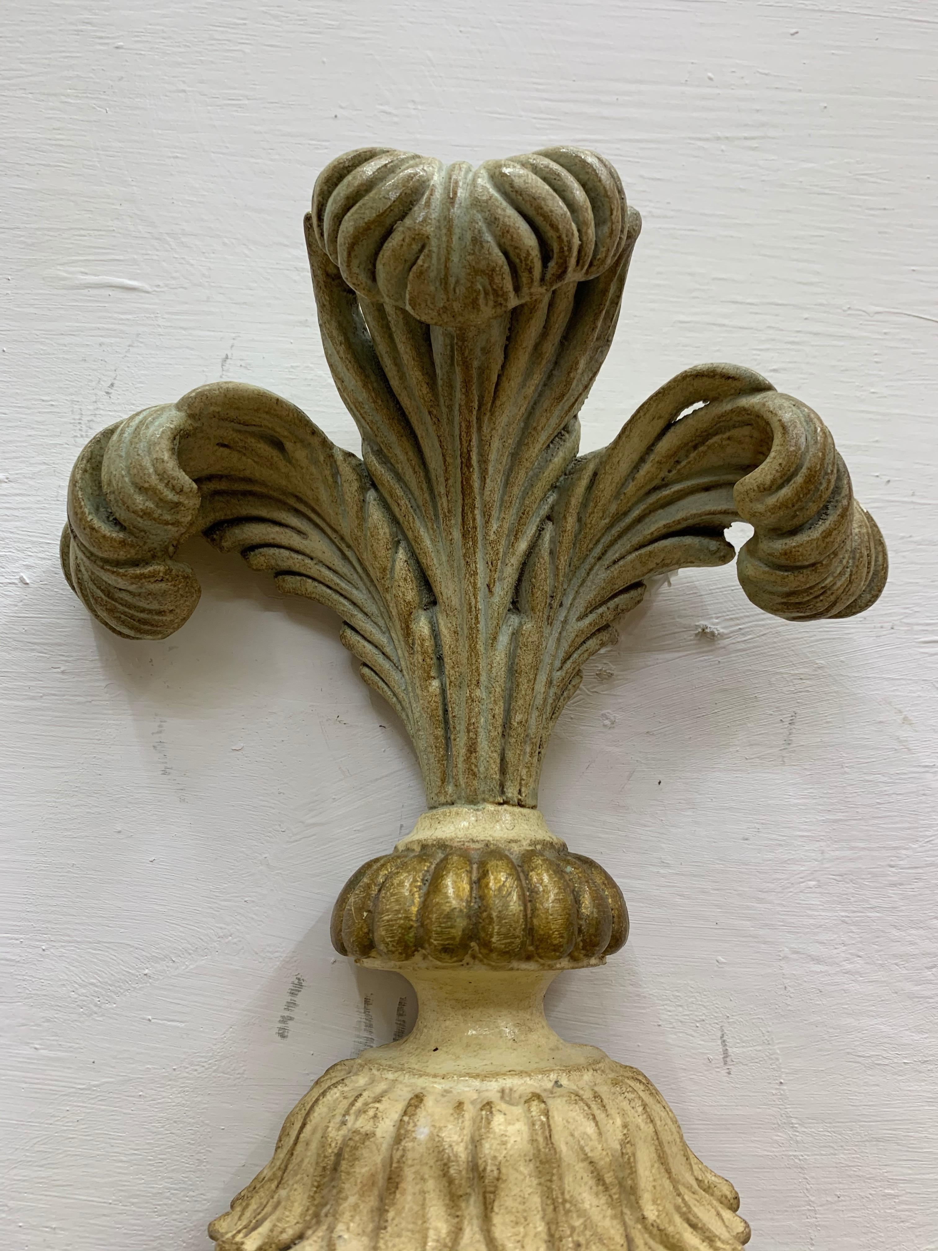 Pair of French Carved and Painted Wood Sconces in Classical Style, circa 1950 For Sale 1