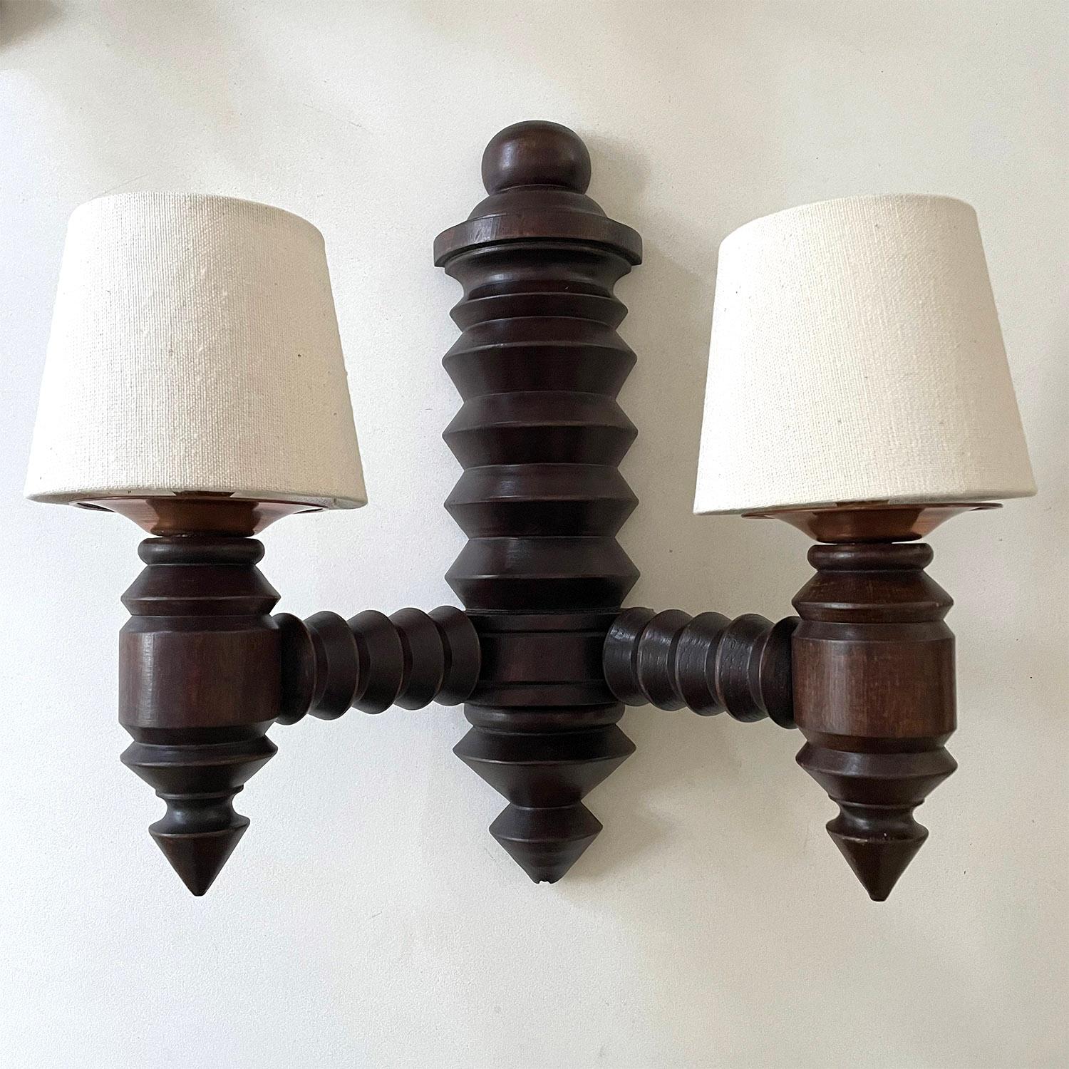 Pair of French Carved Oak Wall Sconces in the style of Dudouyt In Good Condition For Sale In Los Angeles, CA