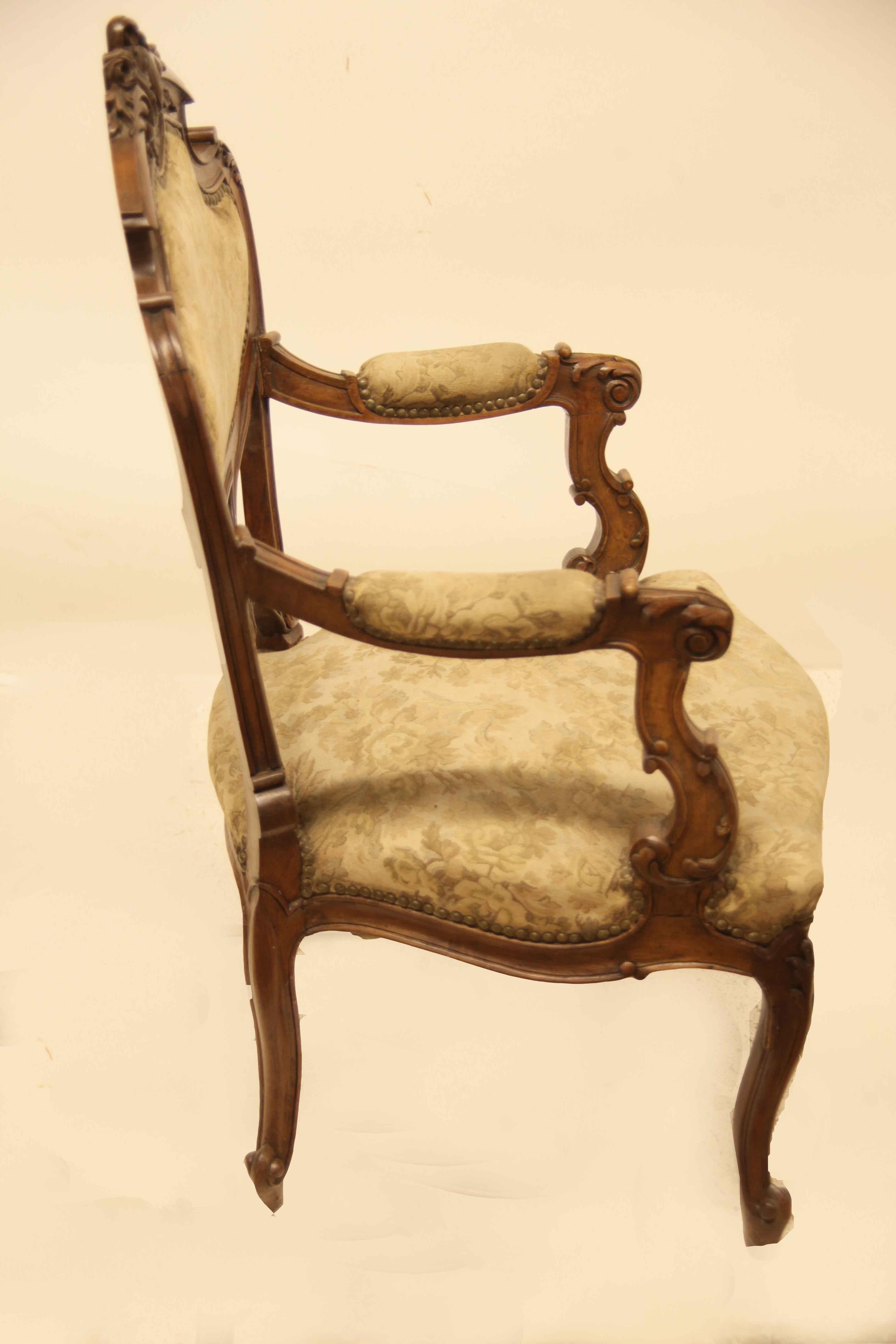 Pair of French Carved Walnut Armchairs For Sale 1