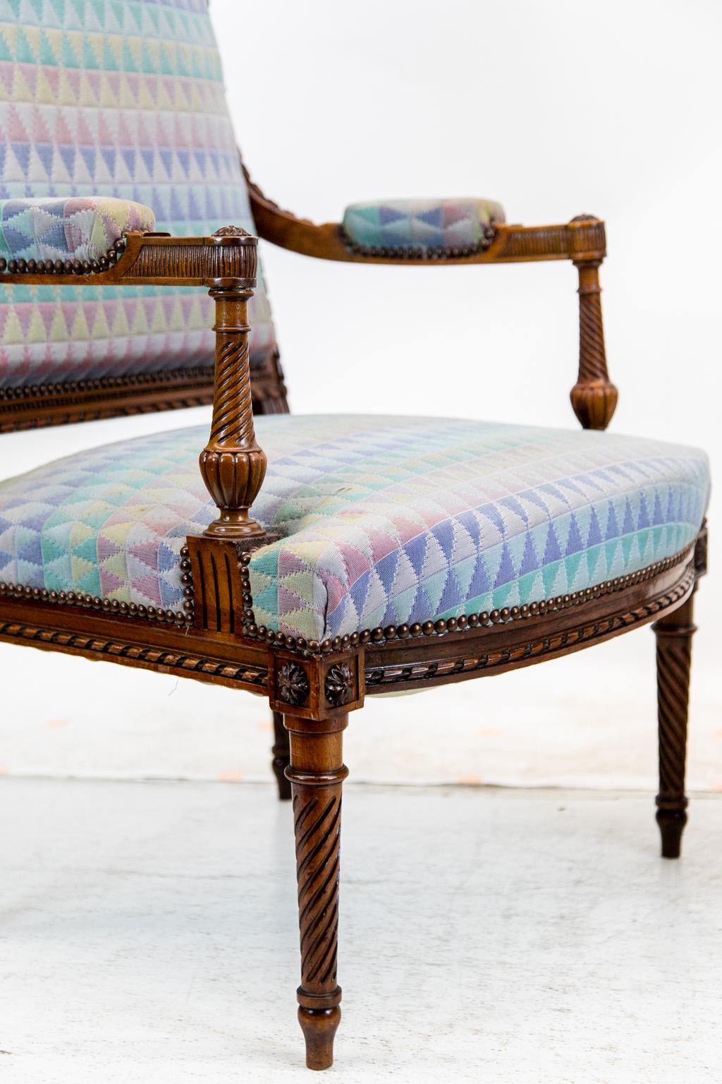 Pair of French Carved Walnut Bergère Armchairs For Sale 2