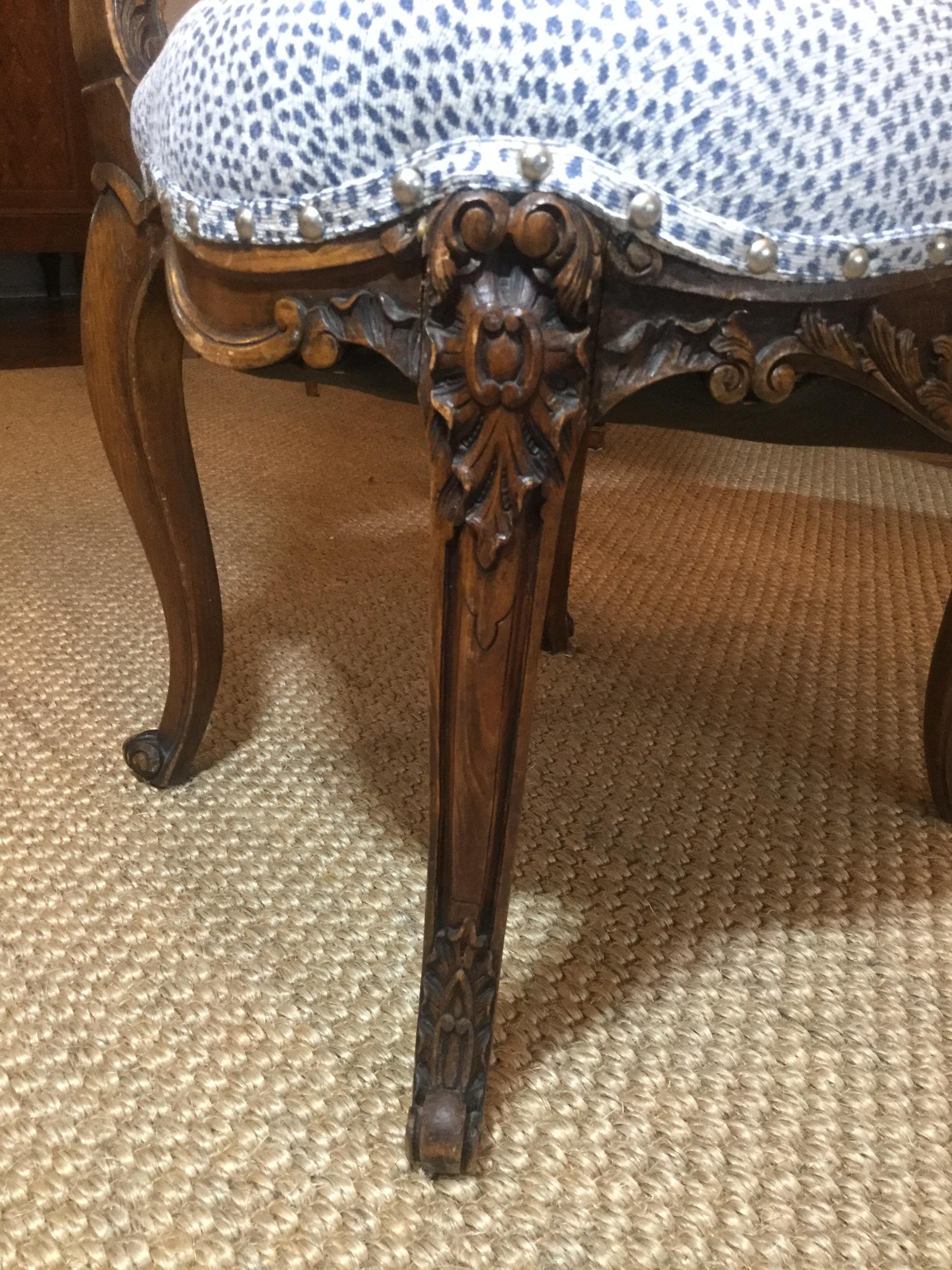 Pair of French Carved Walnut Side Chairs with Cheetah Blue and White Upholstery For Sale 1