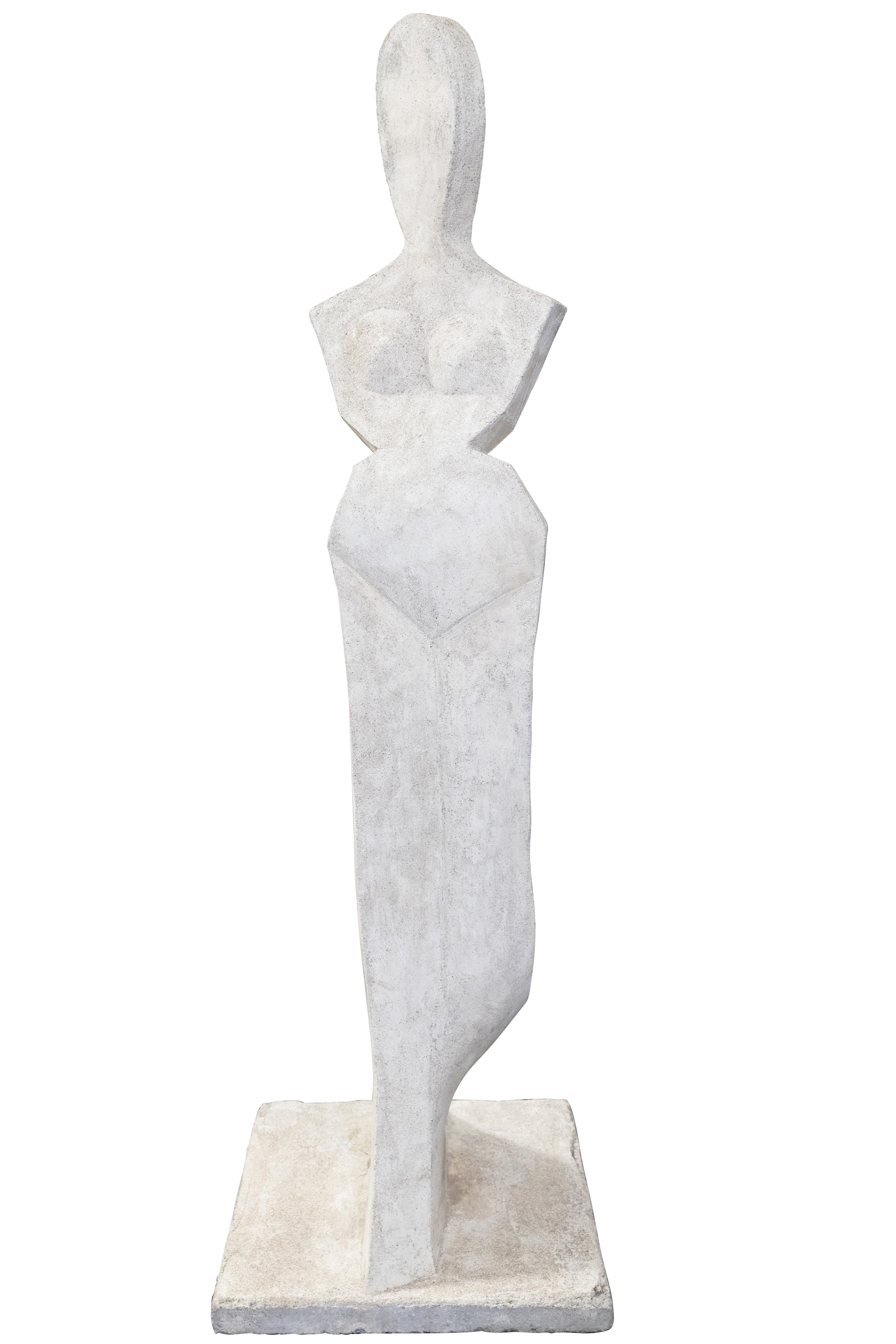 Pair of French Cast Stone Statues en Bueno estado para la venta en Round Top, TX