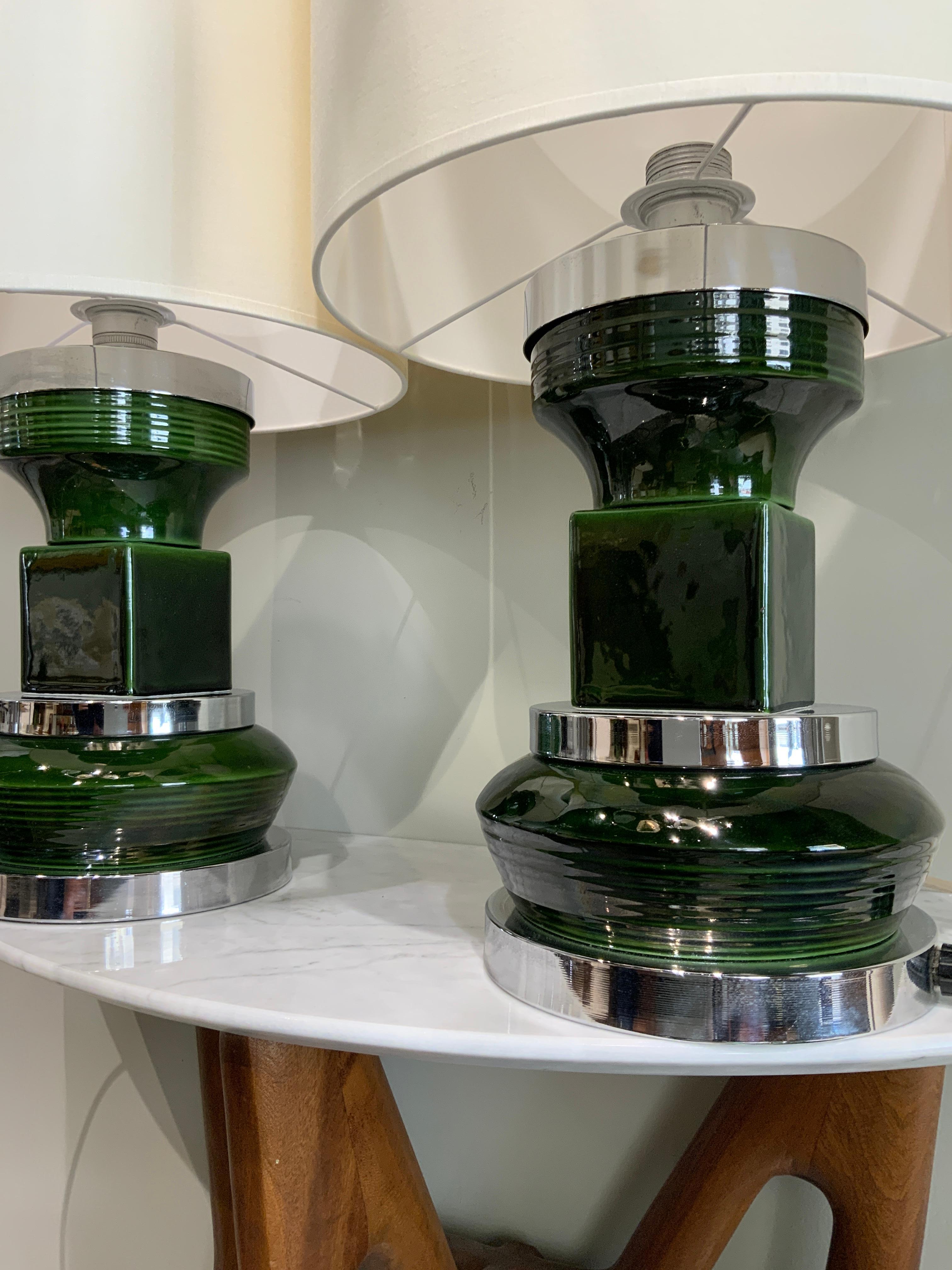 Mid-Century Modern Pair of French ceramic lamps with steel base circa 1970 For Sale