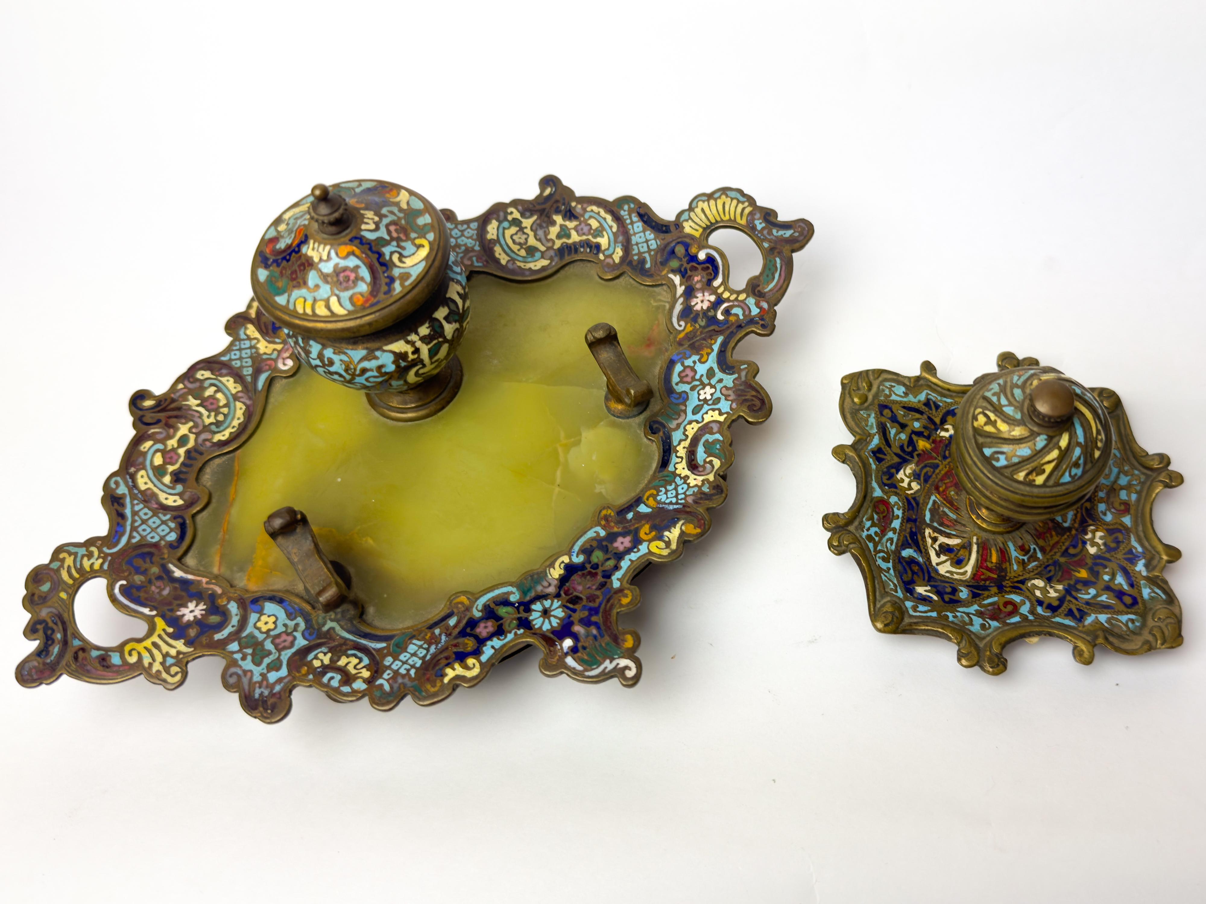 Francese Coppia di calamai da tavolo francesi Champlevé, Napoleone III, XIX secolo in vendita