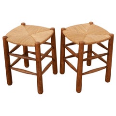 Paire de tabourets français de style Charlotte Perriand