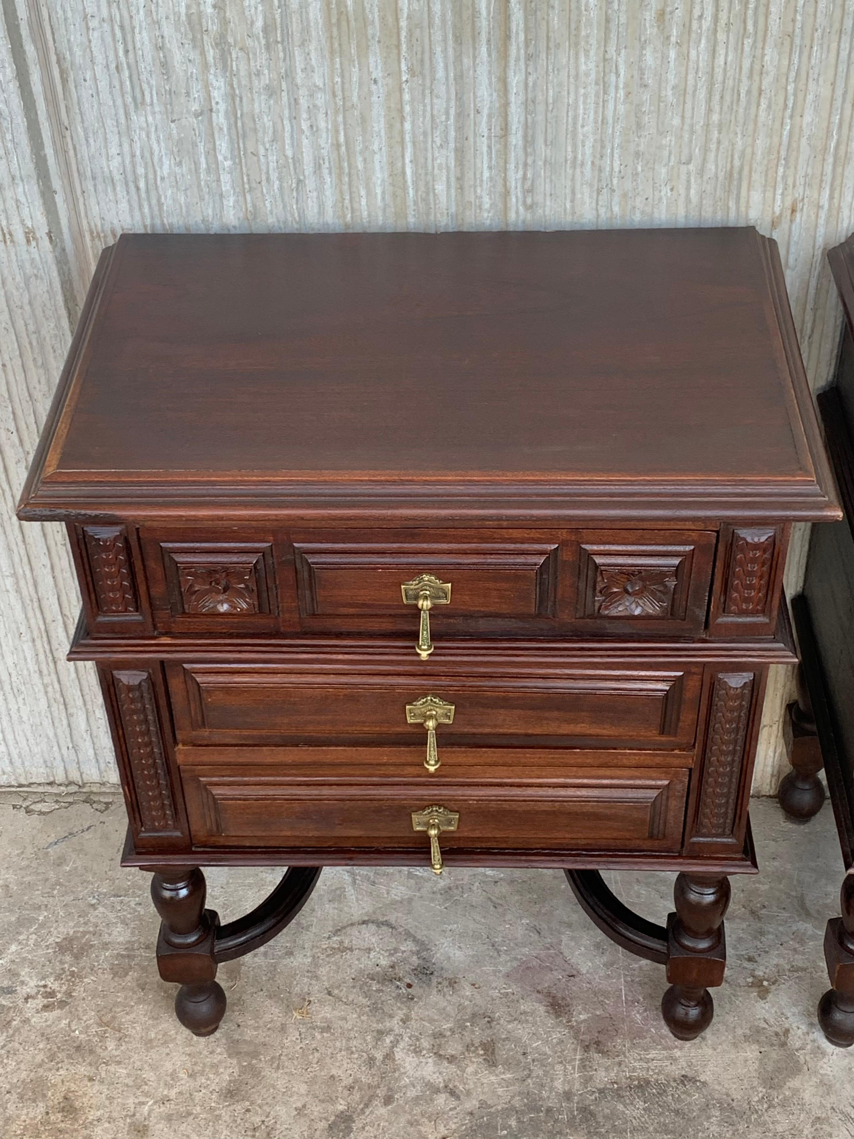 Pair of French Chestnut Bedside Nightstands with Three Drawer, Late 19th Century 9