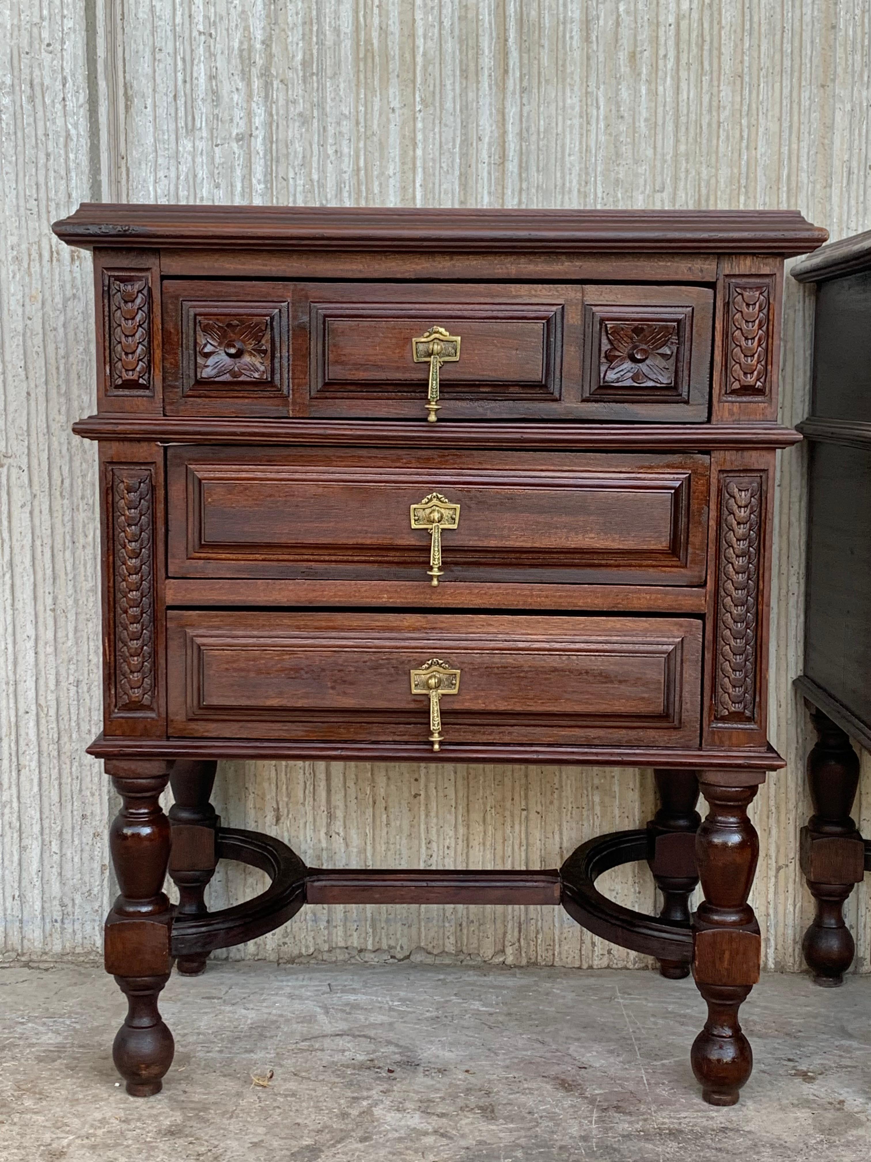 Pair of French Chestnut Bedside Nightstands with Three Drawer, Late 19th Century 5