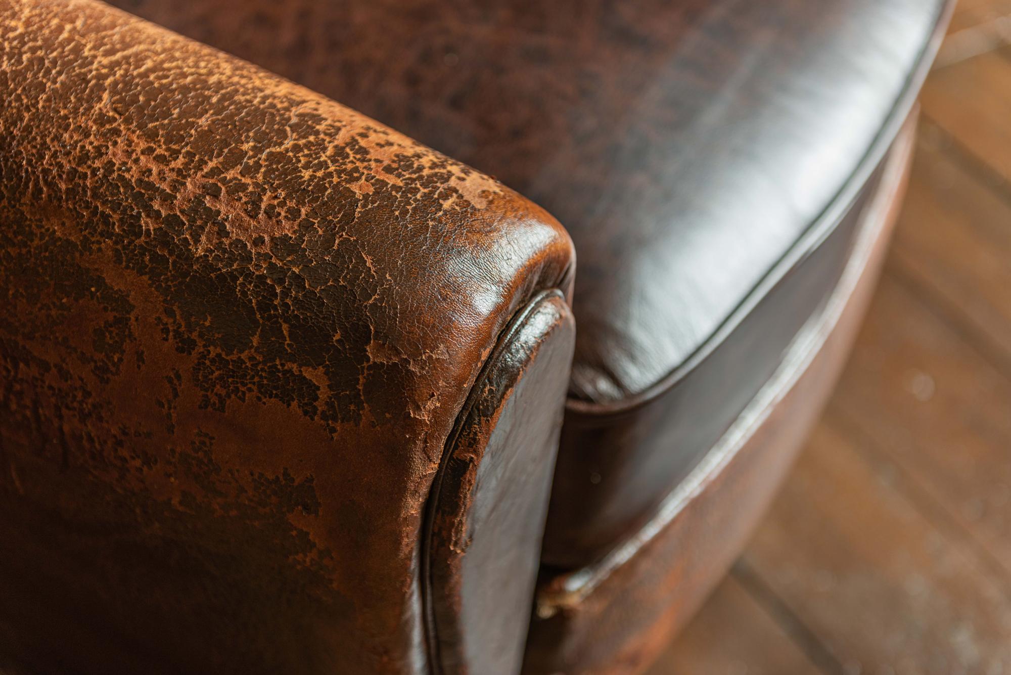 Pair of French Cigar Brown Leather Club Chairs, circa 1940 1
