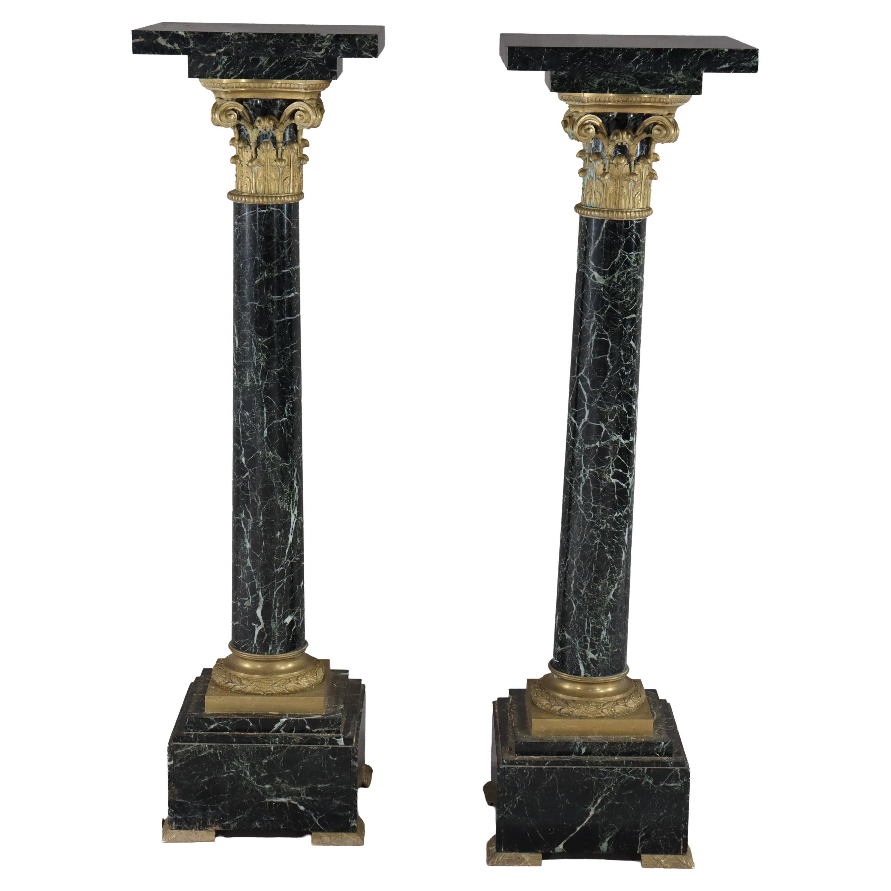 Par De Pedestales Clásicos Franceses De Escultura De Mármol Negro Con Ormolu