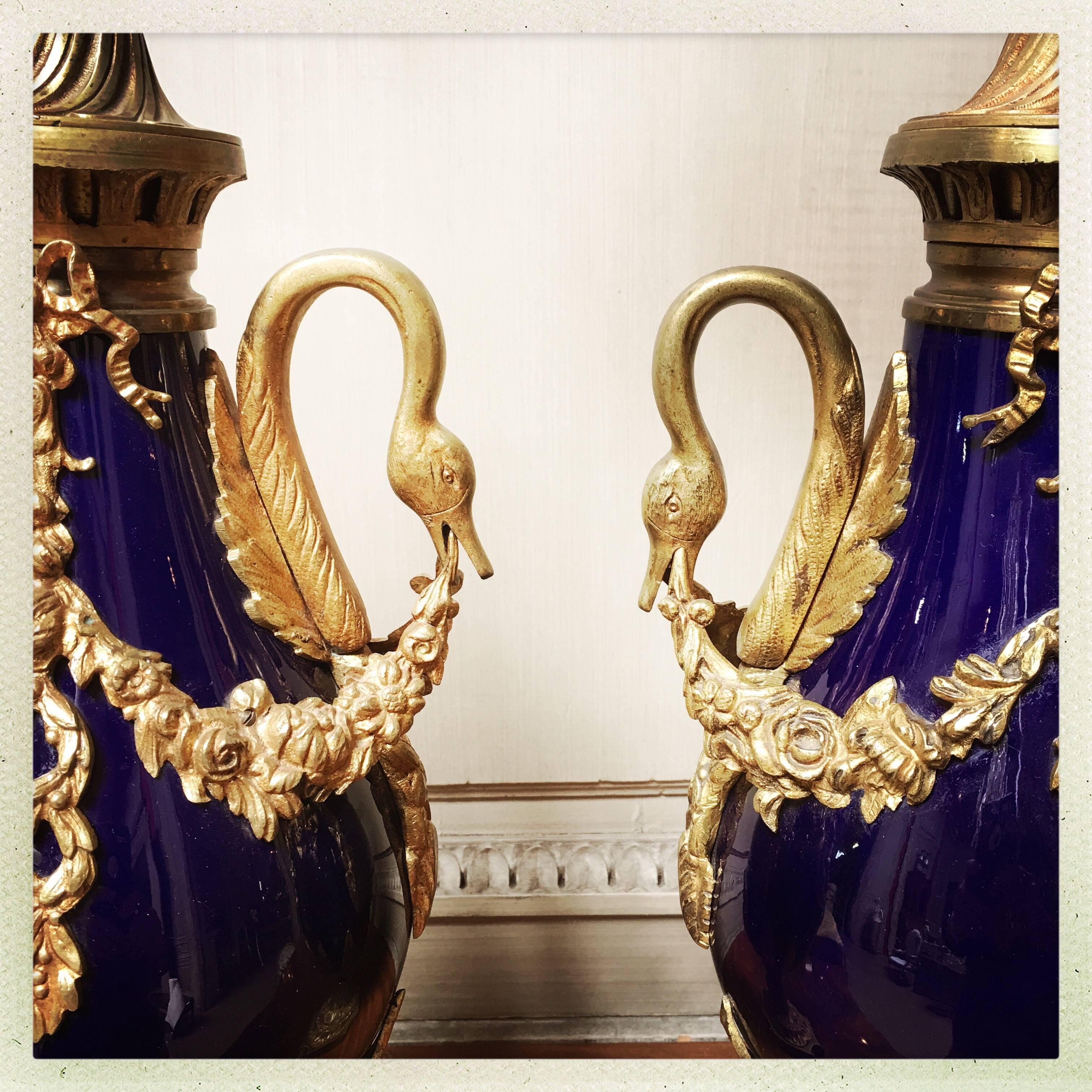 Pair of French Cobalt Porcelain and Bronze-Mounted Cassolettes For Sale 3