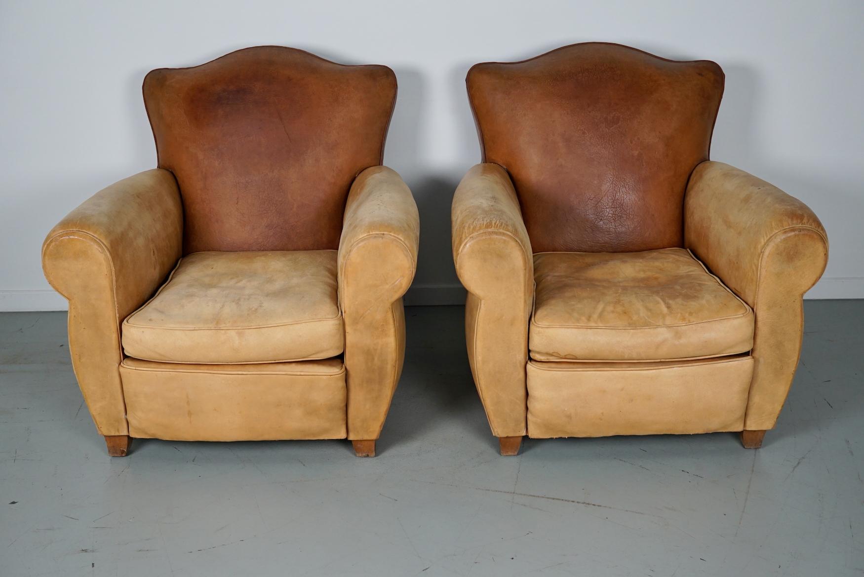 Pair of French Cognac Moustache Back Leather Club Chairs, 1940s In Good Condition For Sale In Nijmegen, NL