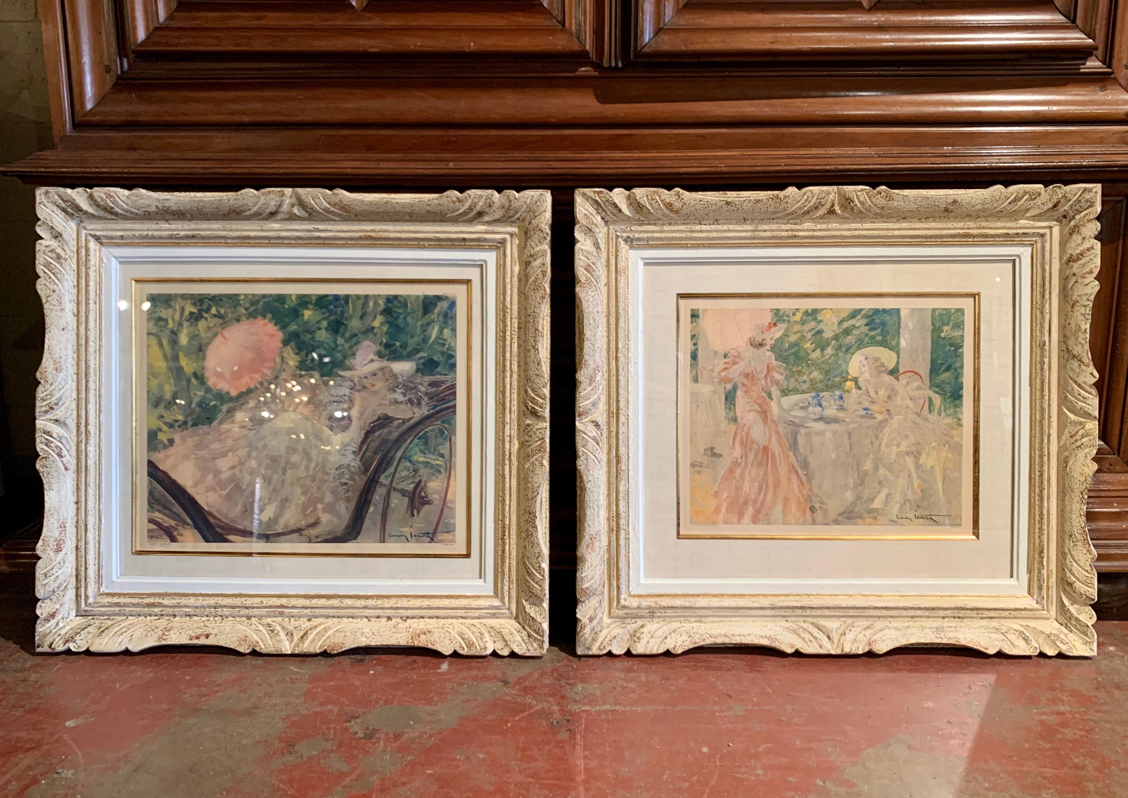20th Century Pair of French Colored Lithographs in Carved Frames Signed Louis Icart, 1947 For Sale