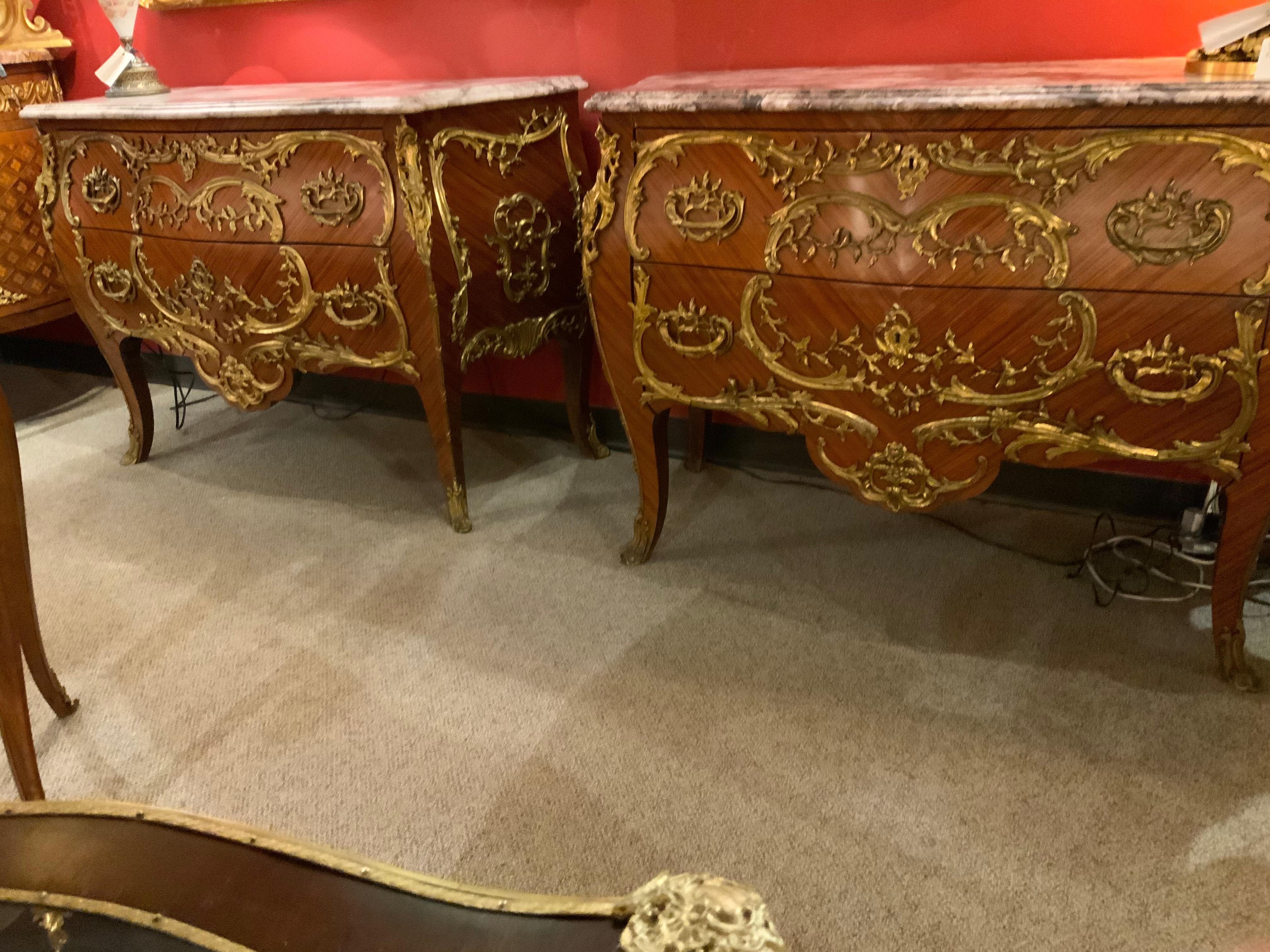 Pair of antiques fine French Bombe Commodes  with Elaborate Bronze Mounts In Good Condition For Sale In Houston, TX