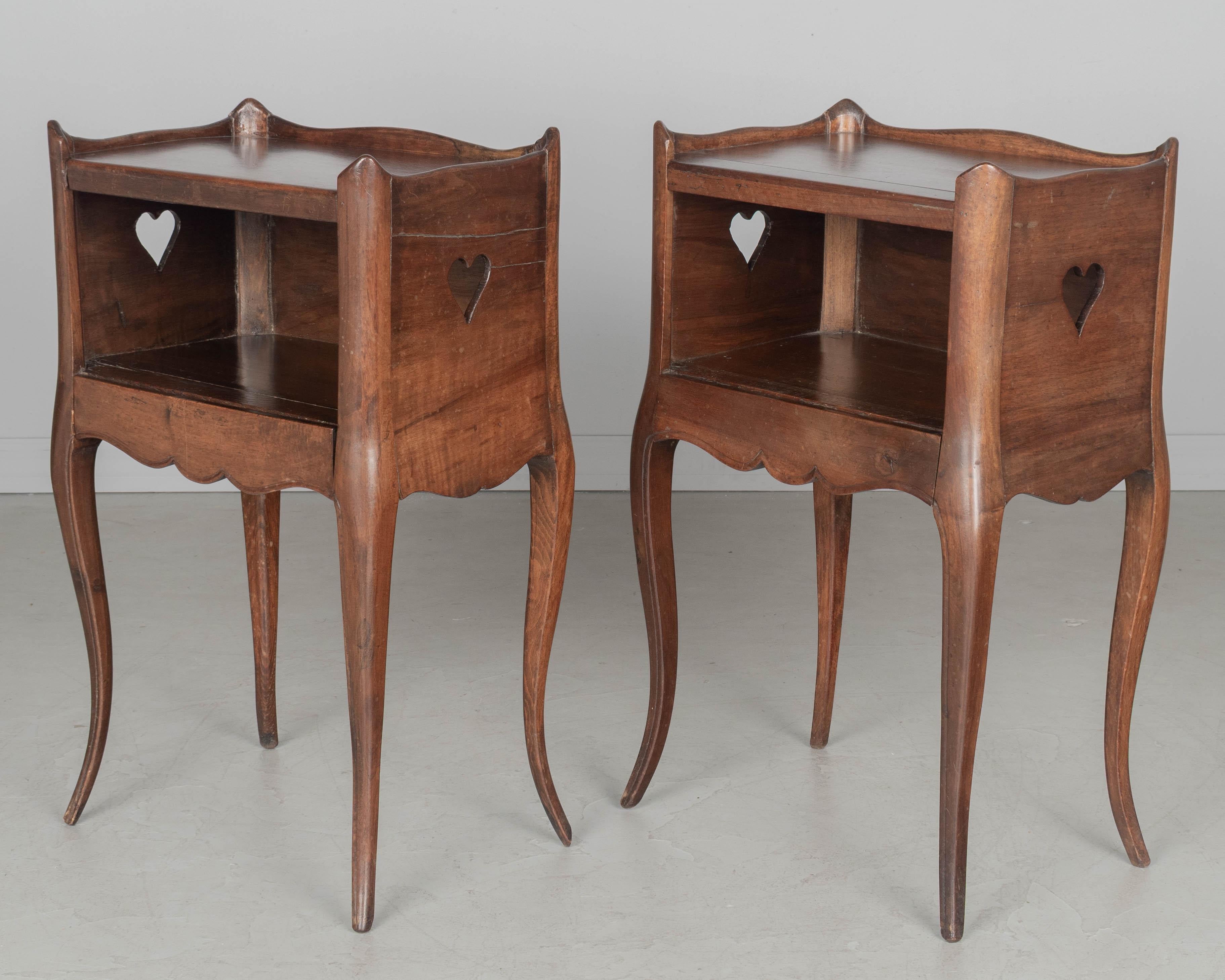 Hand-Crafted Pair of French Country Louis XV Style Nightstands For Sale