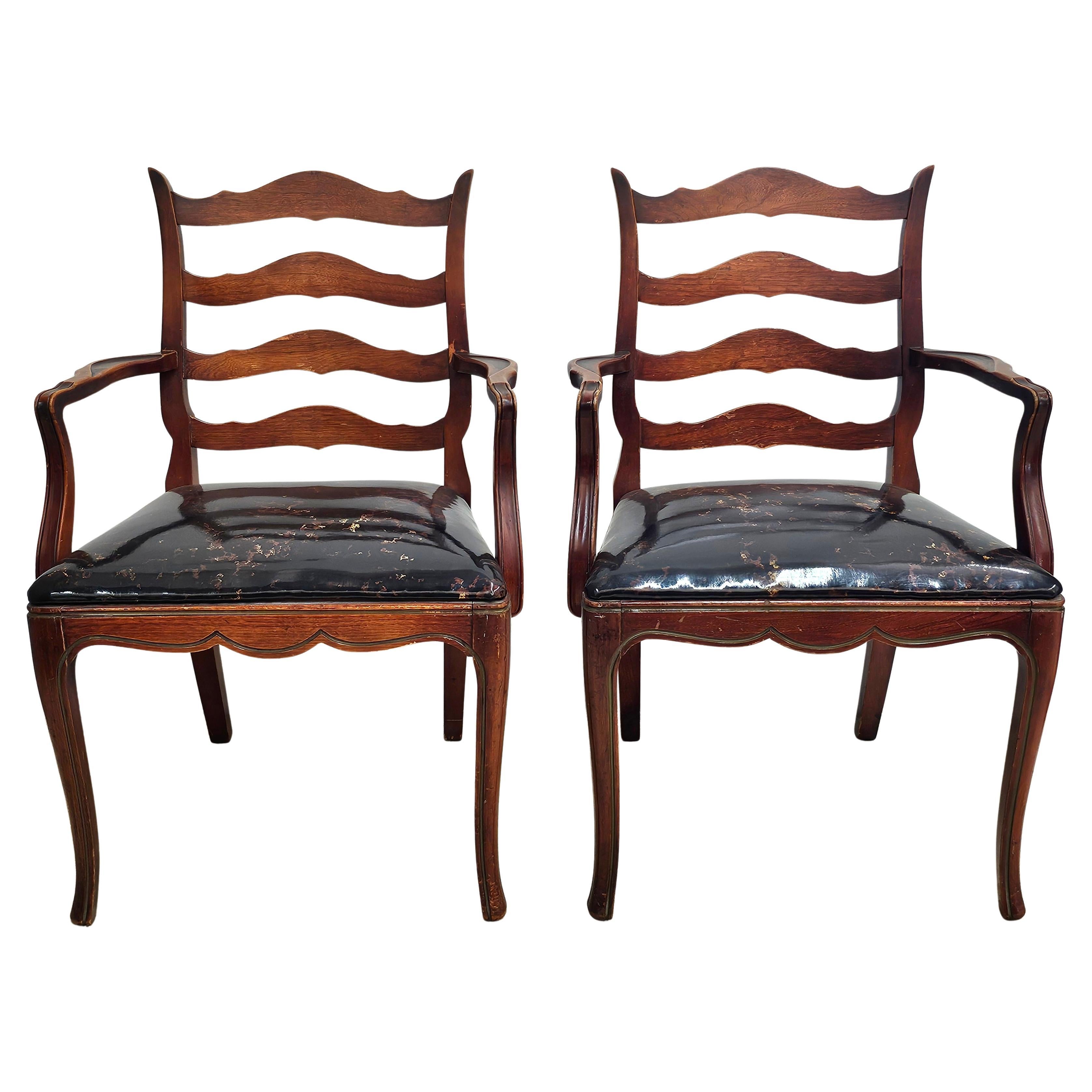 Pareja de sillones de caoba y respaldo tapizado de estilo rural francés en venta