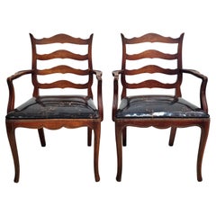 Pareja de sillones de caoba y respaldo tapizado de estilo rural francés