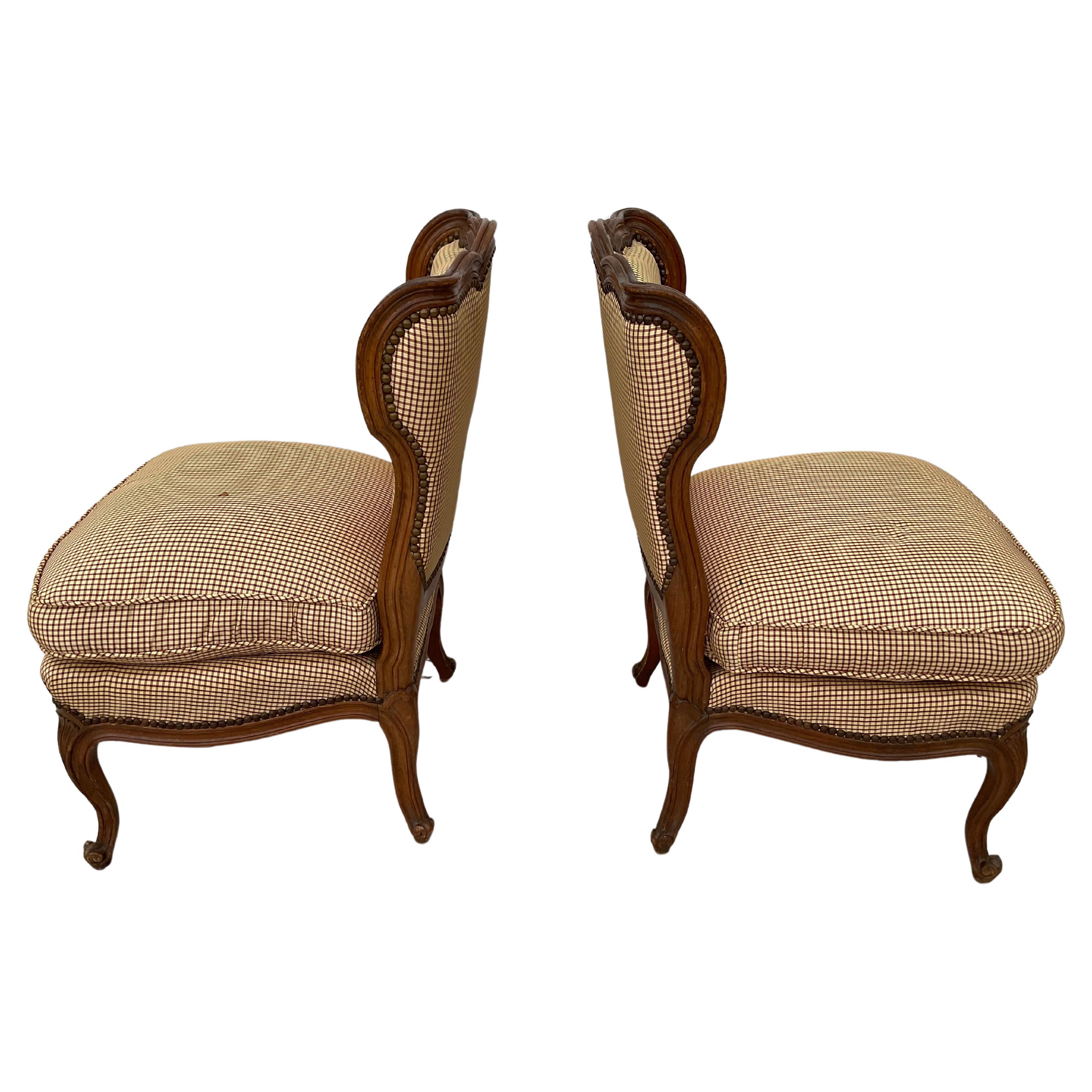 Pair Of French Country Slipper Chairs In Good Condition For Sale In Bradenton, FL