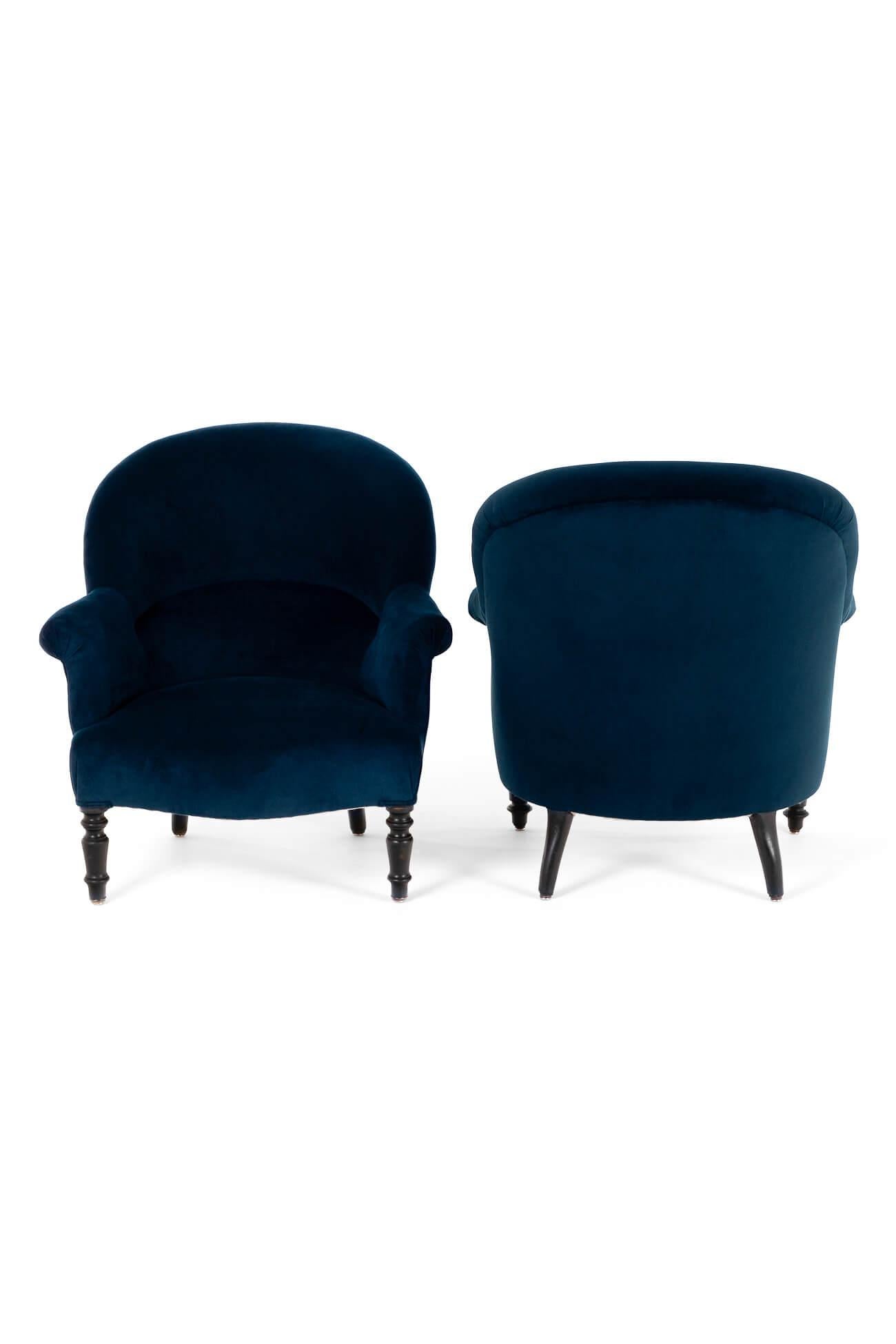 Hand-Crafted Pair of French Crapaud Armchairs  For Sale