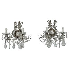 Paire d'appliques françaises à deux bras en perles de cristal