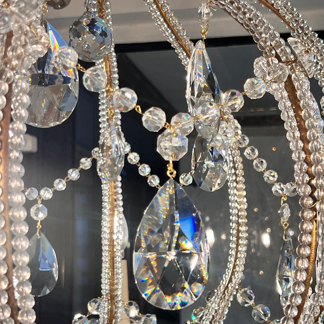 Paar französische Kristall-Kronleuchter, einzeln verkauft (Französisch) im Angebot