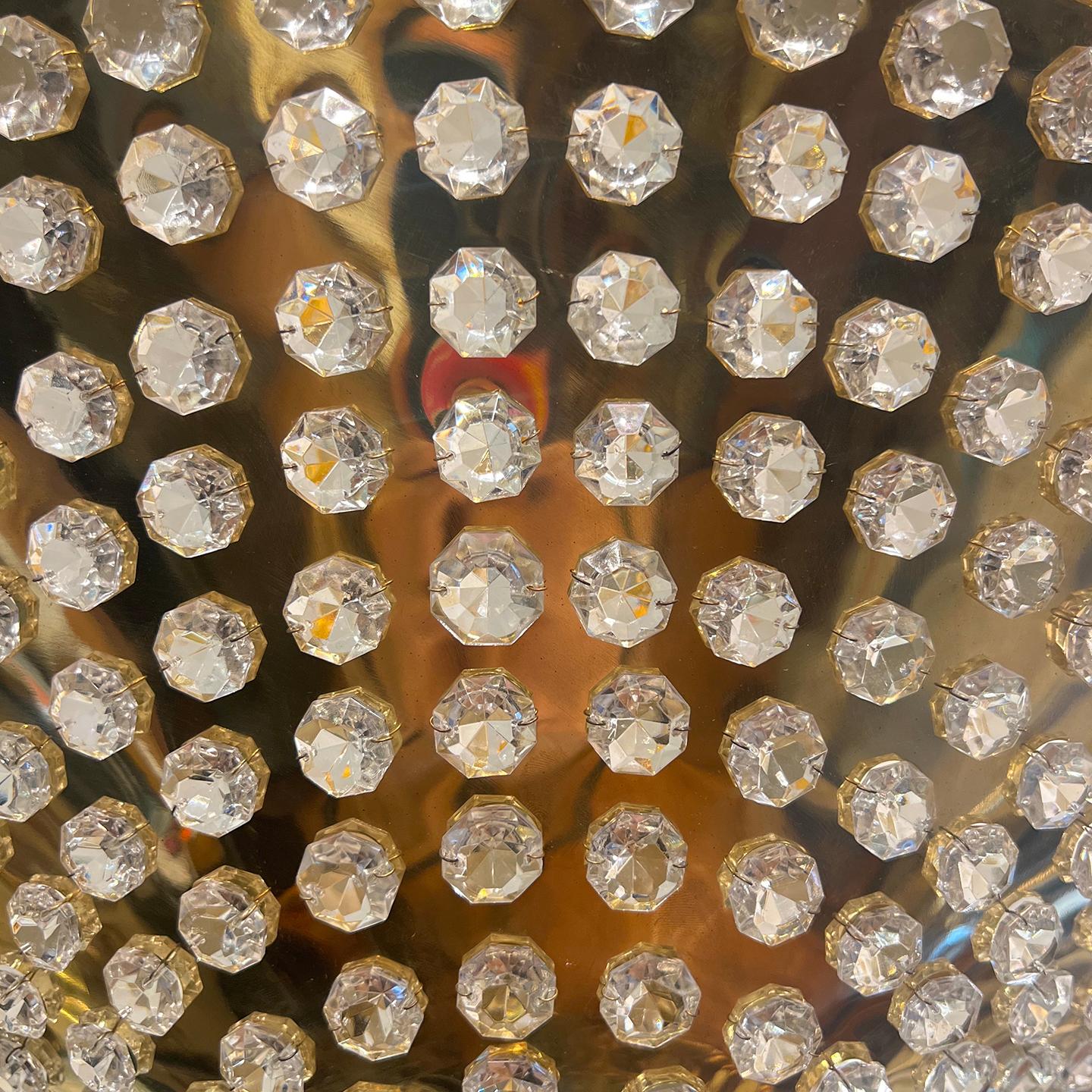 Paar französische Kristallleuchten, einzeln verkauft im Zustand „Gut“ im Angebot in New York, NY