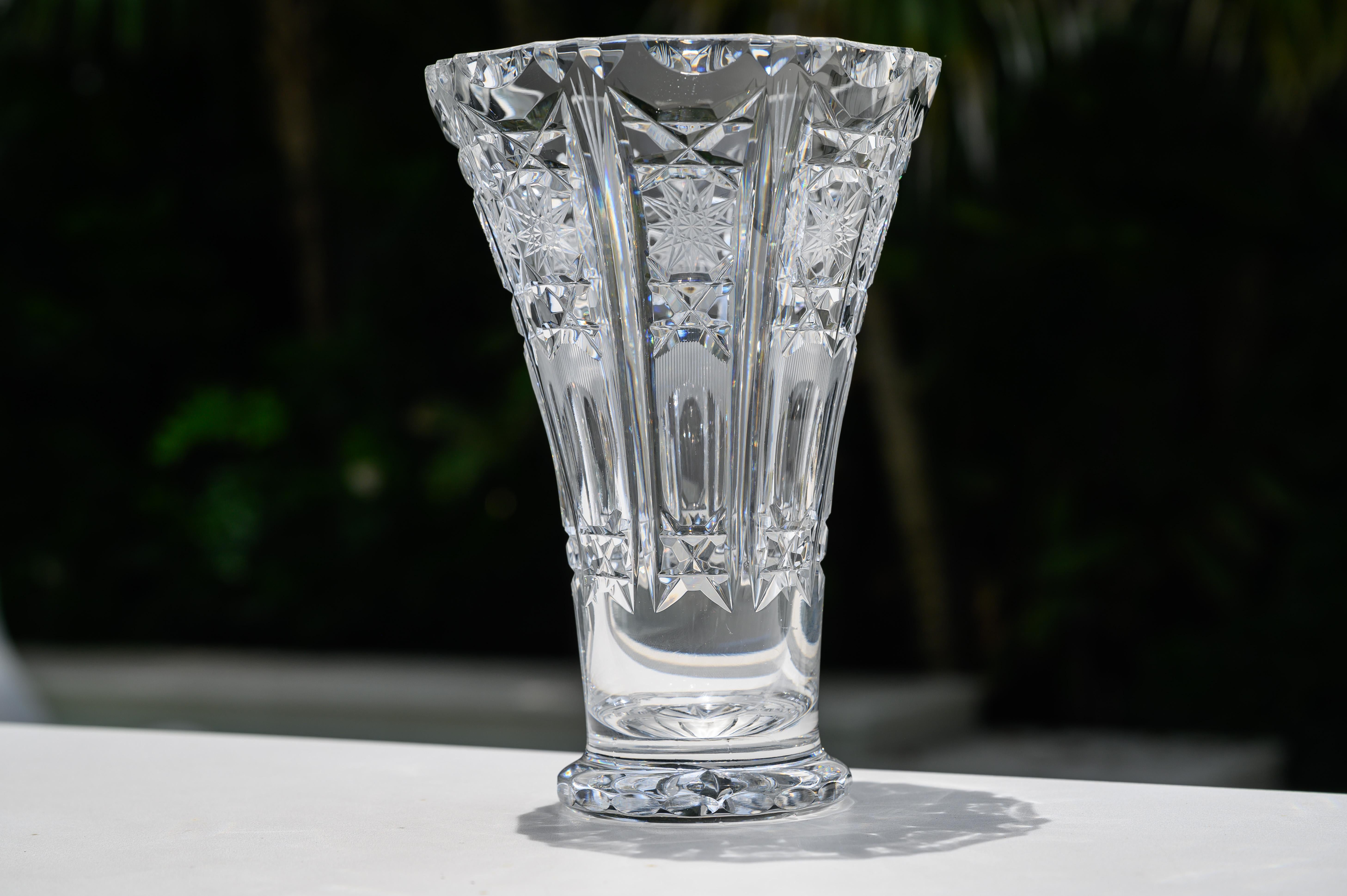 Pair of French Crystal Vases Attributed to Baccarat In Good Condition In Miami, FL