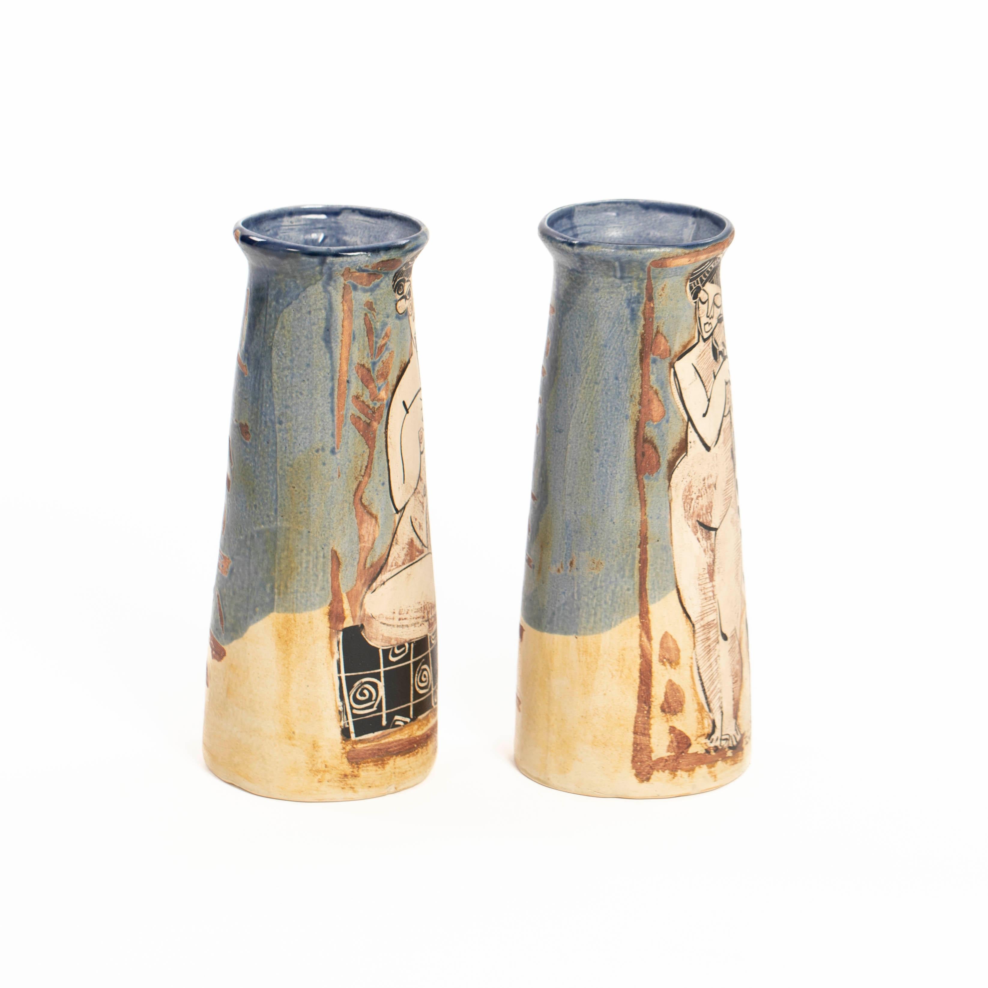 Pair of French Cubist-Inspired Ceramic Vases Depicting Women Playing Music 1940s In Good Condition For Sale In Salzburg, AT