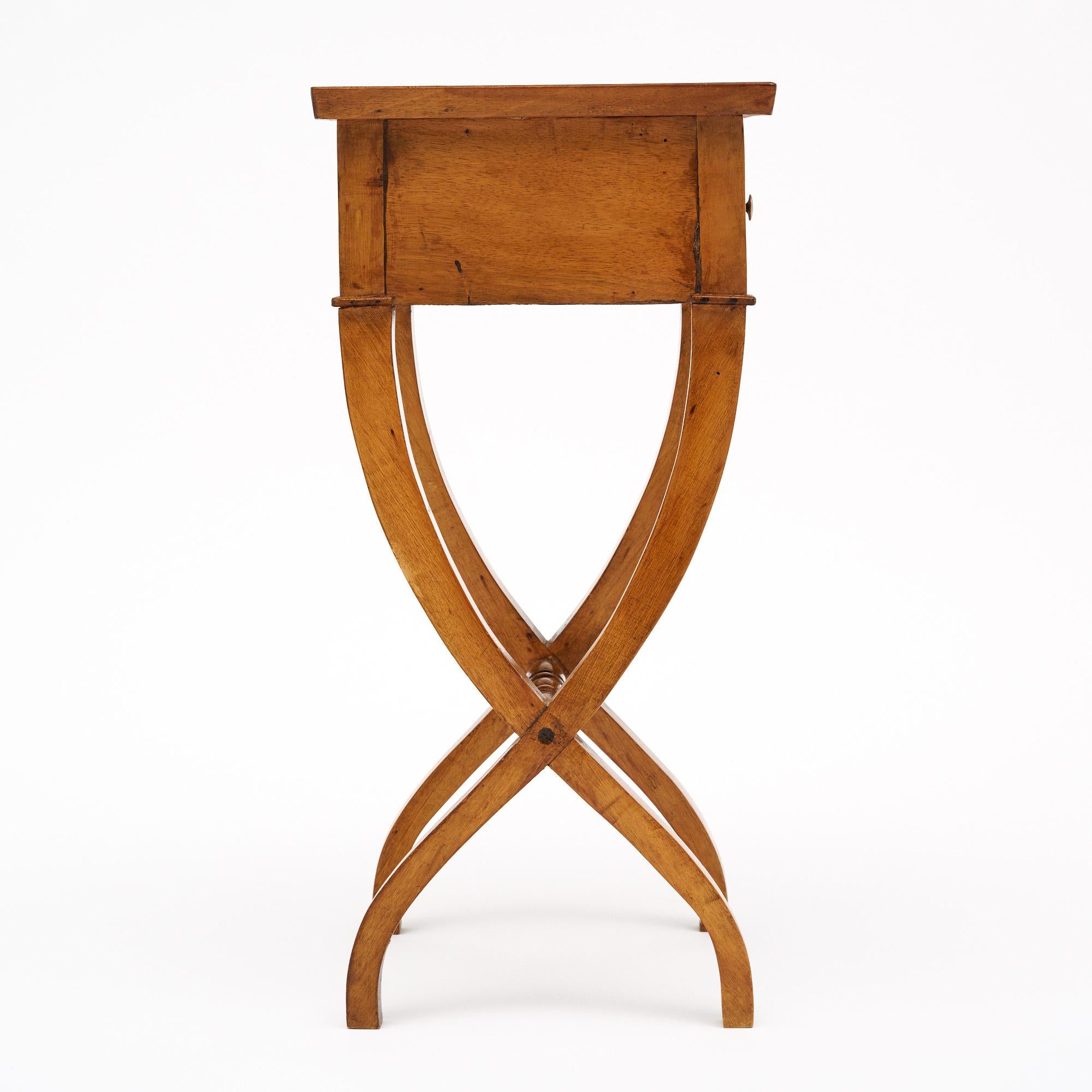 Paire de tables d'appoint Curule Directoire françaises en vente 2