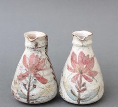 Paire de vases décoratifs français avec poignée et cuillère - Petit