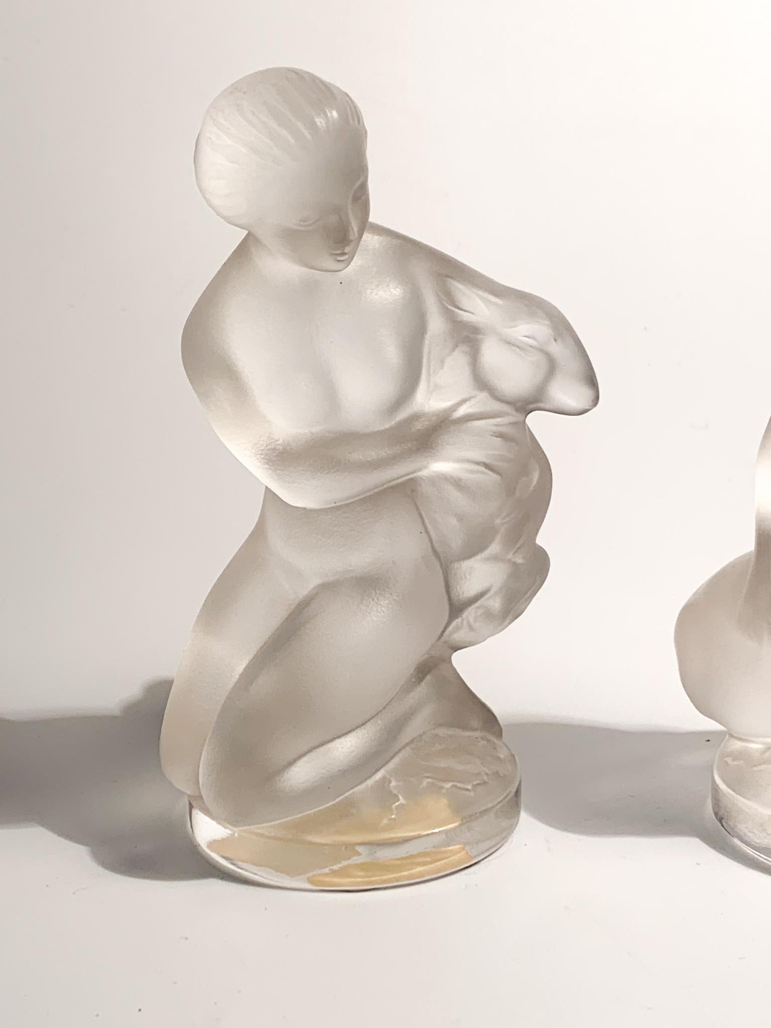 Pair of French Diana Crystal Sculptures by Lalique from the, 1950s In Good Condition In Milano, MI