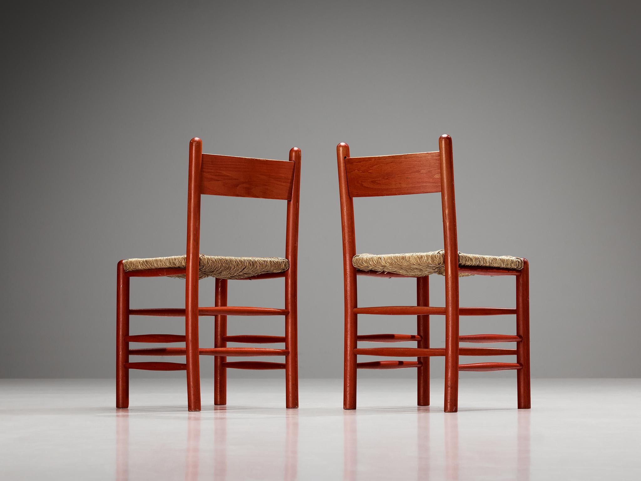 Mid-Century Modern Pair of French Dining Chairs with Red Wooden Frame and Straw Seats  For Sale