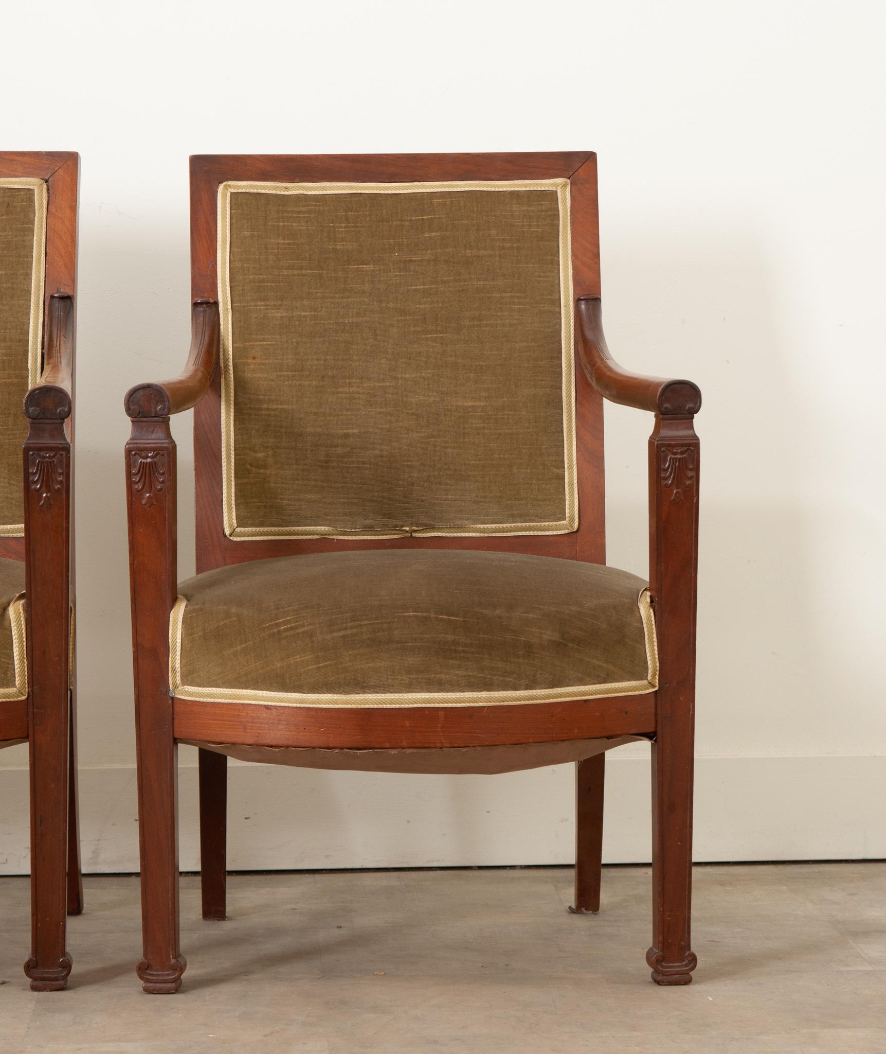 Pair of French Directoire Mahogany Fauteuils In Good Condition For Sale In Baton Rouge, LA