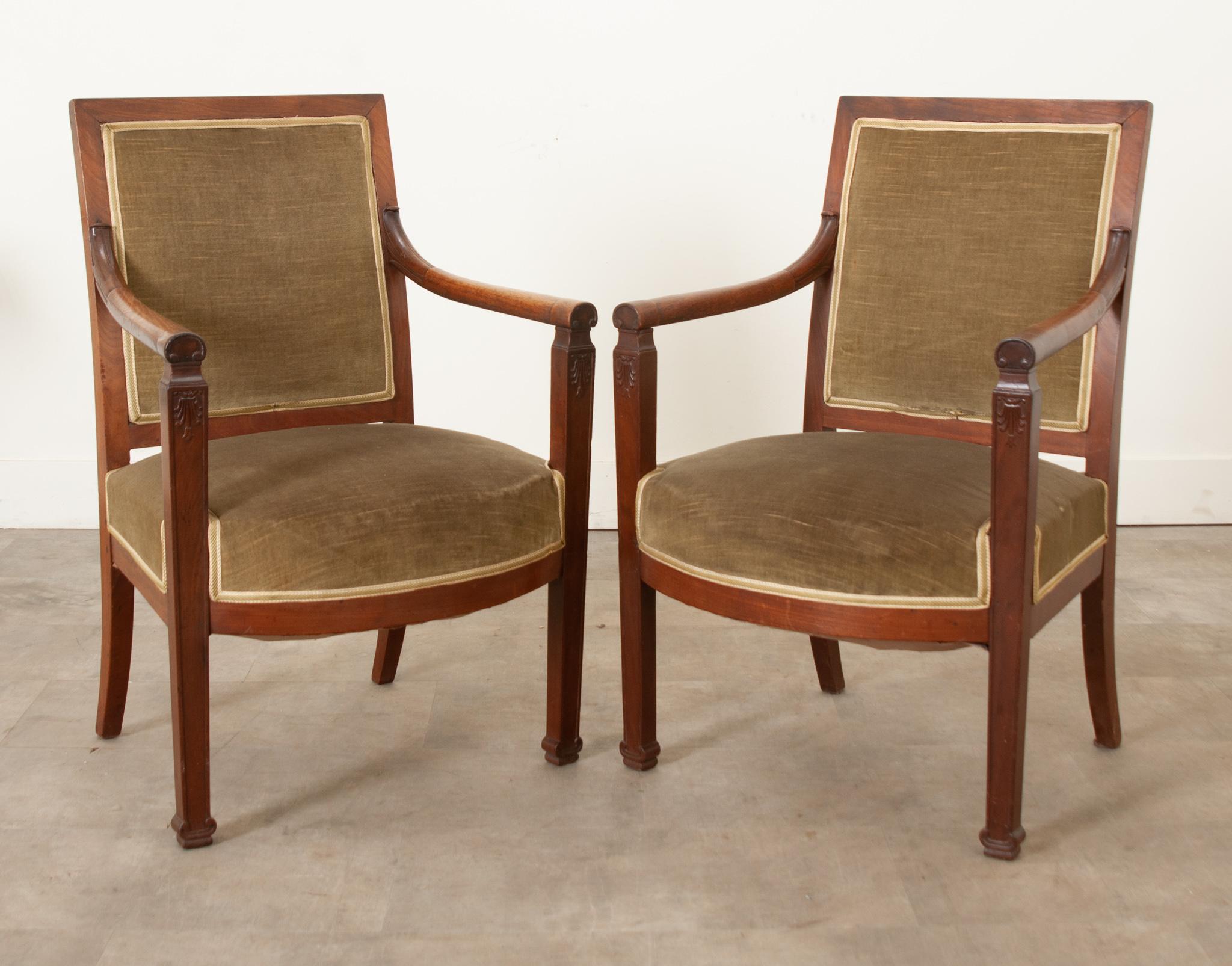 Pair of French Directoire Mahogany Fauteuils For Sale 3