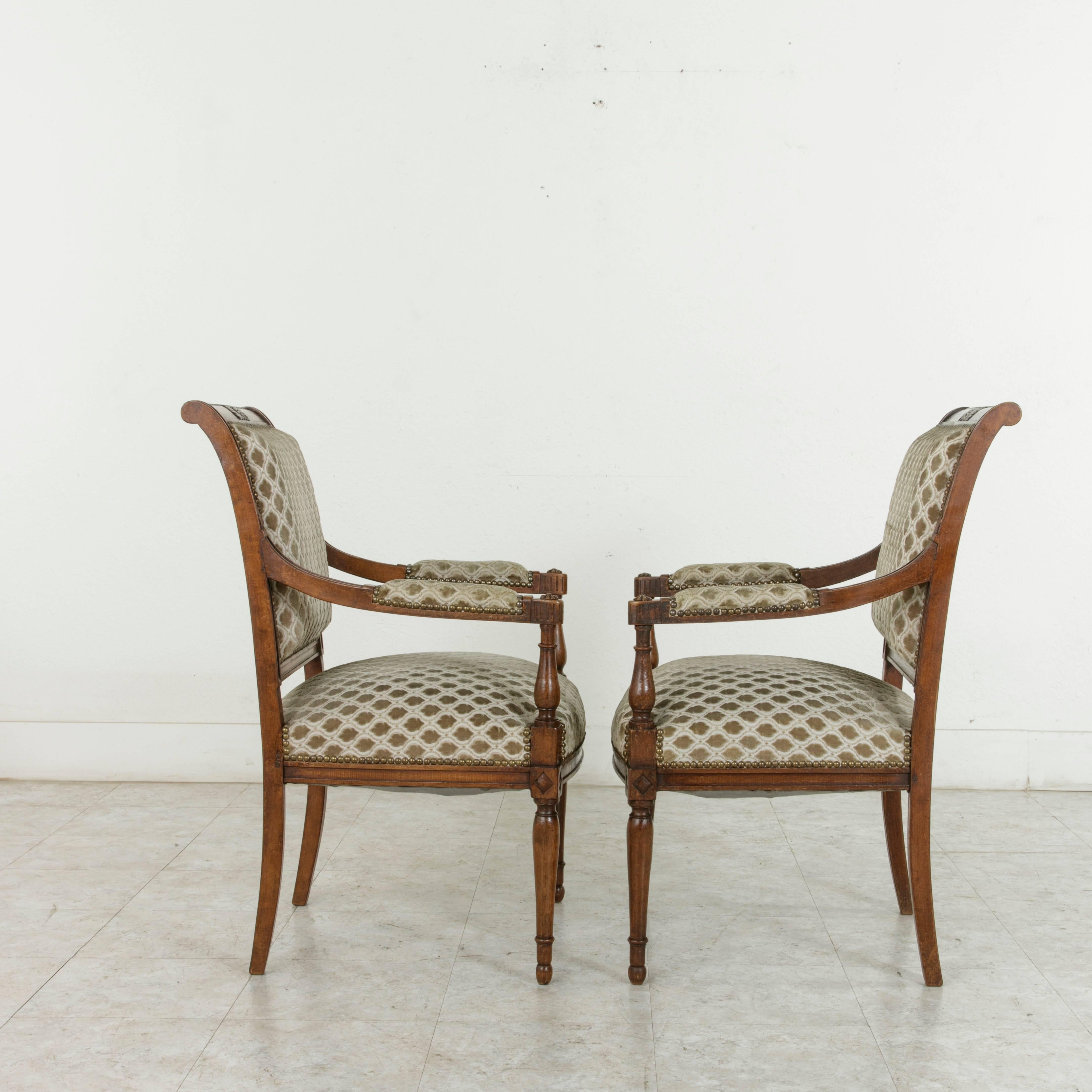 Pair of French Directoire Period Hand-Carved Walnut Armchairs, circa 1800 1