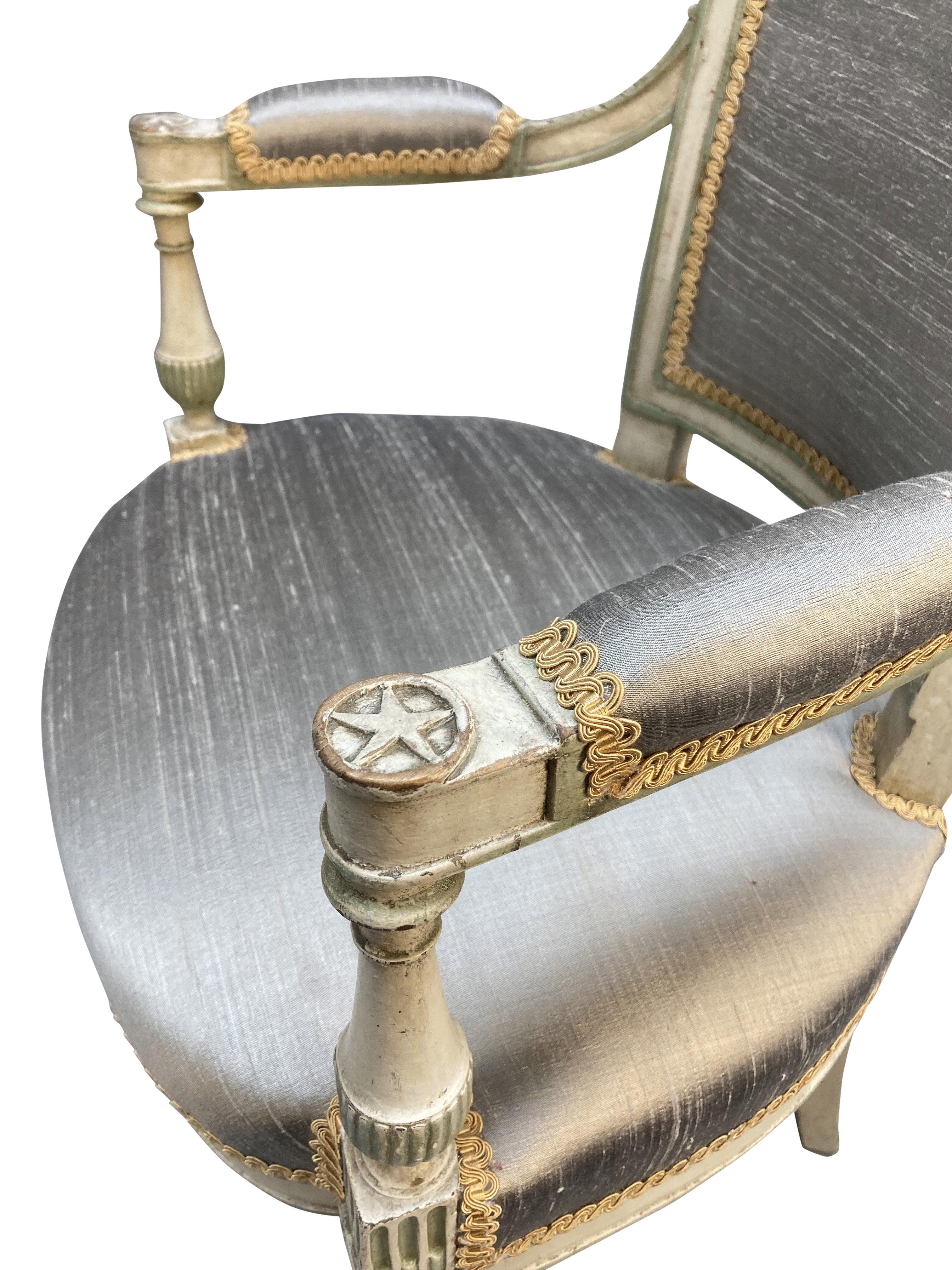 Metà XX secolo Coppia di poltrone in stile Direttorio francese1930 in vendita